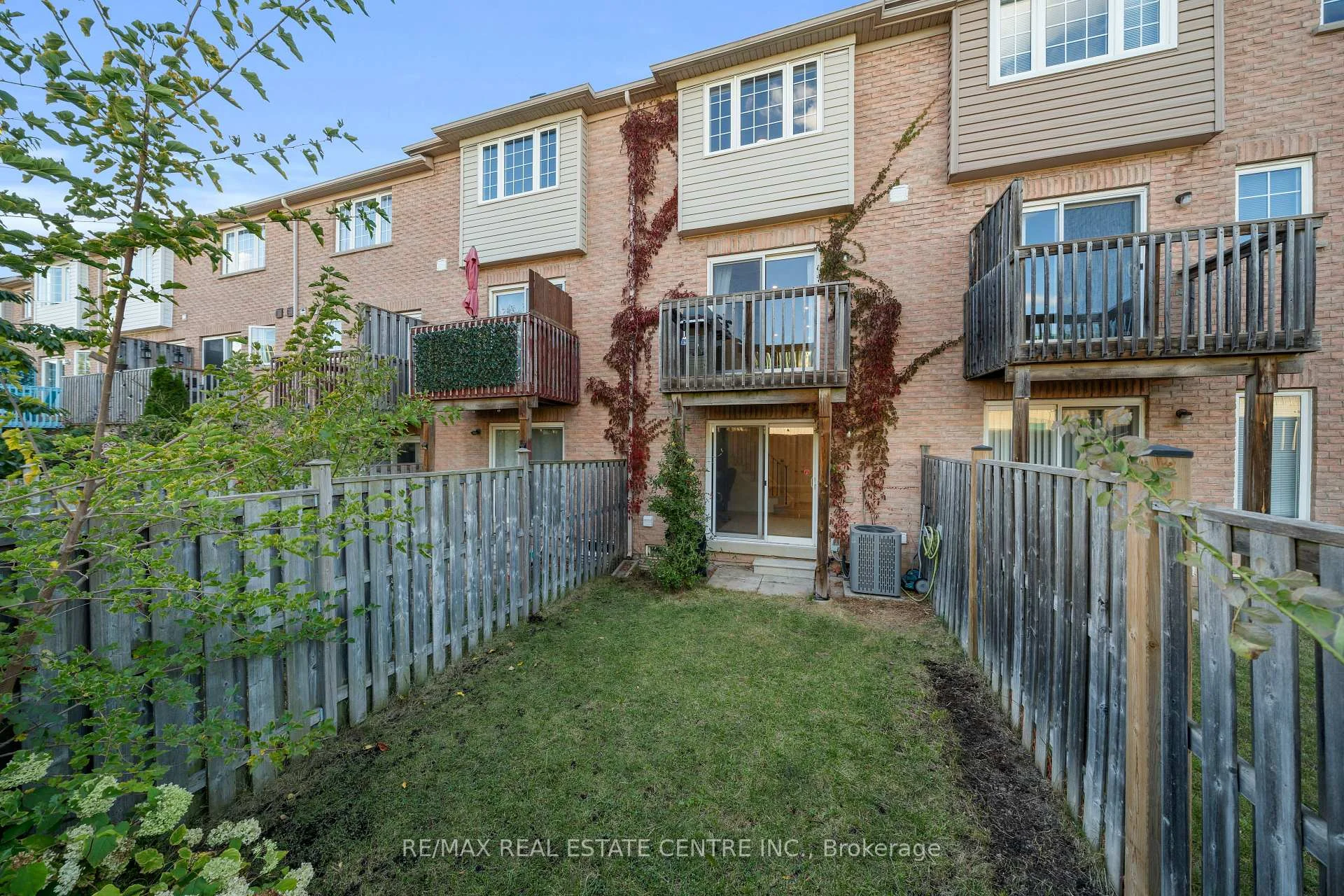 Photo 65 of 3440 Redpath Circle, Mississauga, Lisgar — HOMEH