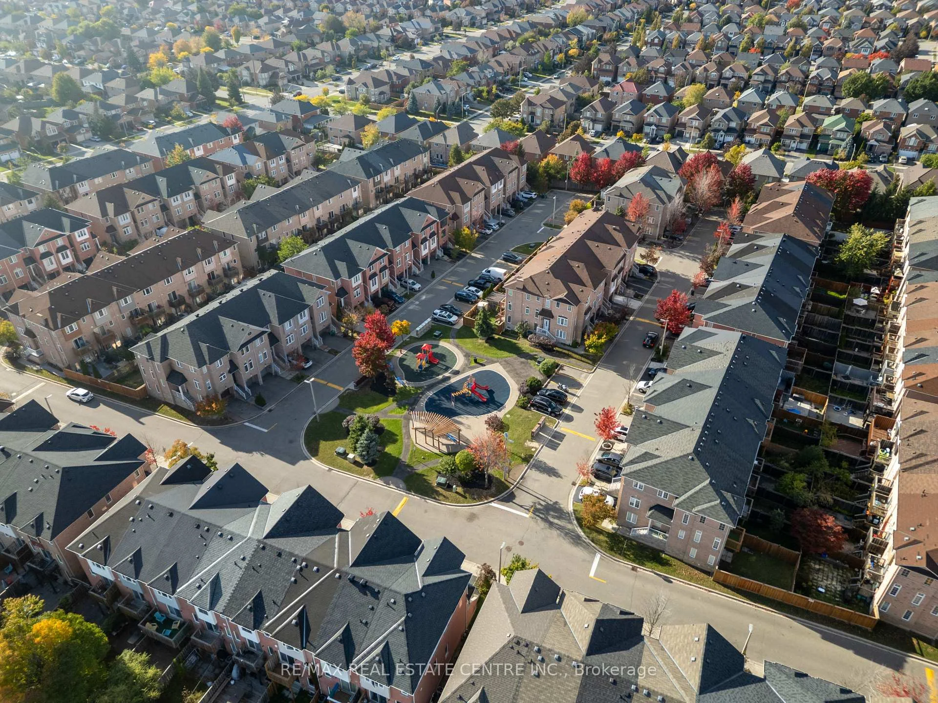 Photo 73 of 3440 Redpath Circle, Mississauga, Lisgar — HOMEH