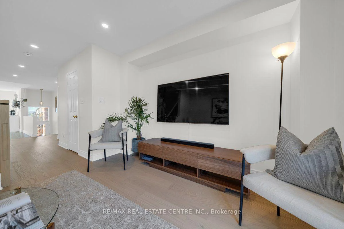 Photo 75 of 3440 Redpath Circle, Mississauga, Lisgar — HOMEH