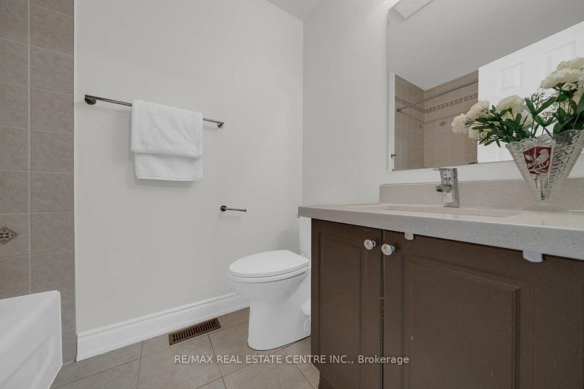Photo 79 of 3440 Redpath Circle, Mississauga, Lisgar — HOMEH