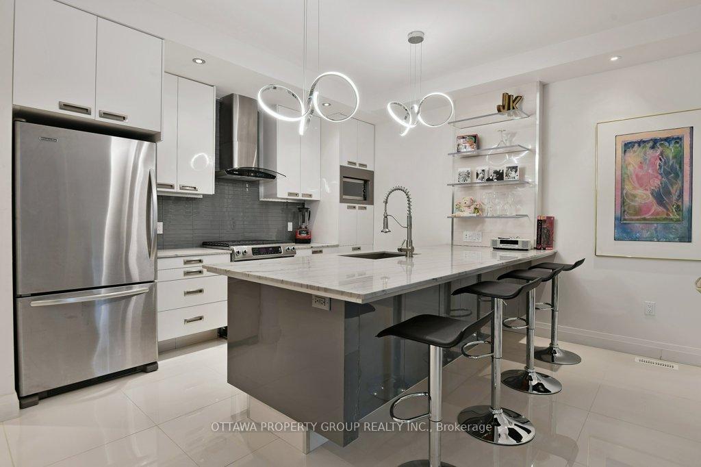 Photo 12 of 10 Chestnut Street, Ottawa, Ottawa East — HOMEH