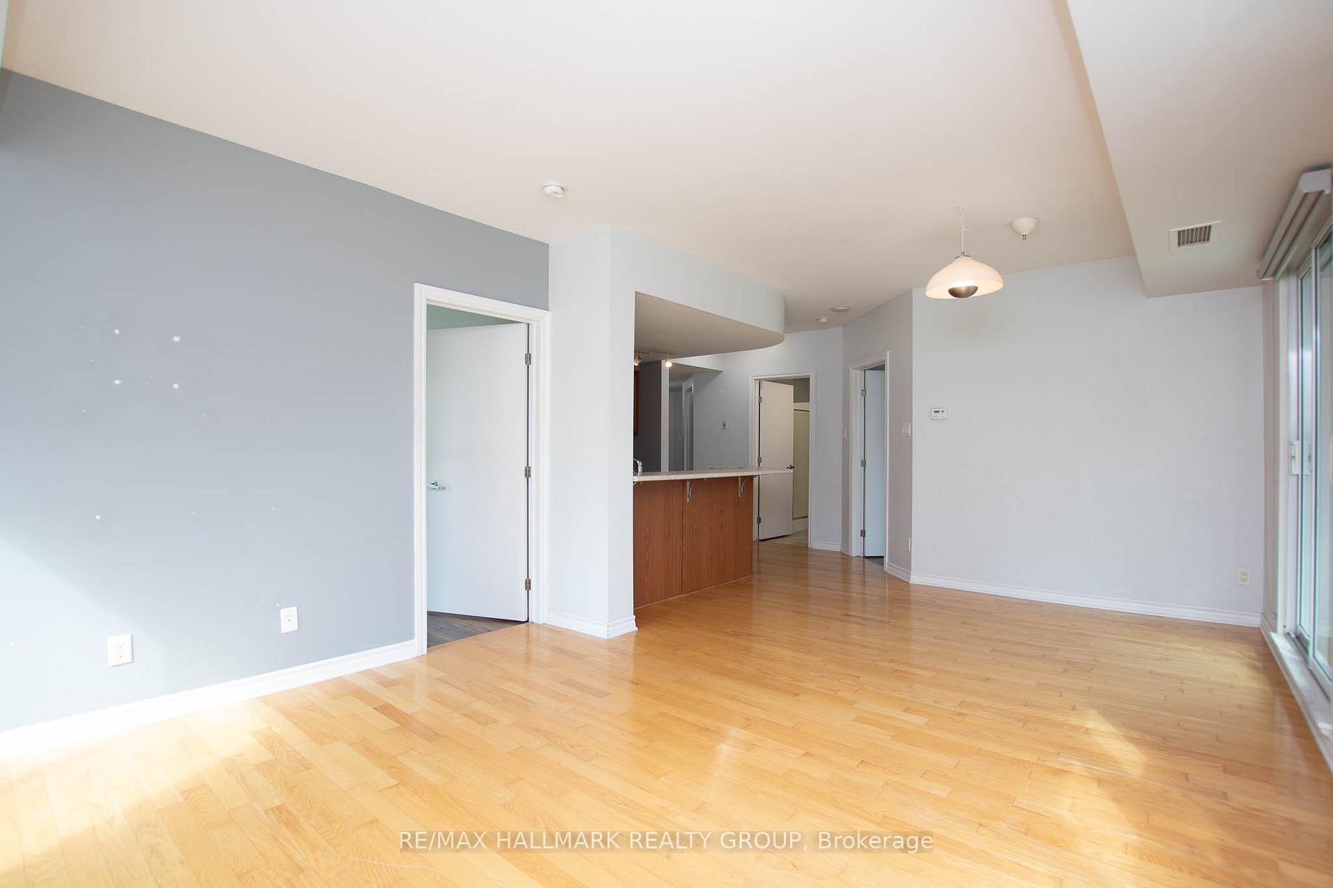 Photo 16 of Unit 207, 200 Rideau Street, Ottawa, Sandy Hill — HOMEH