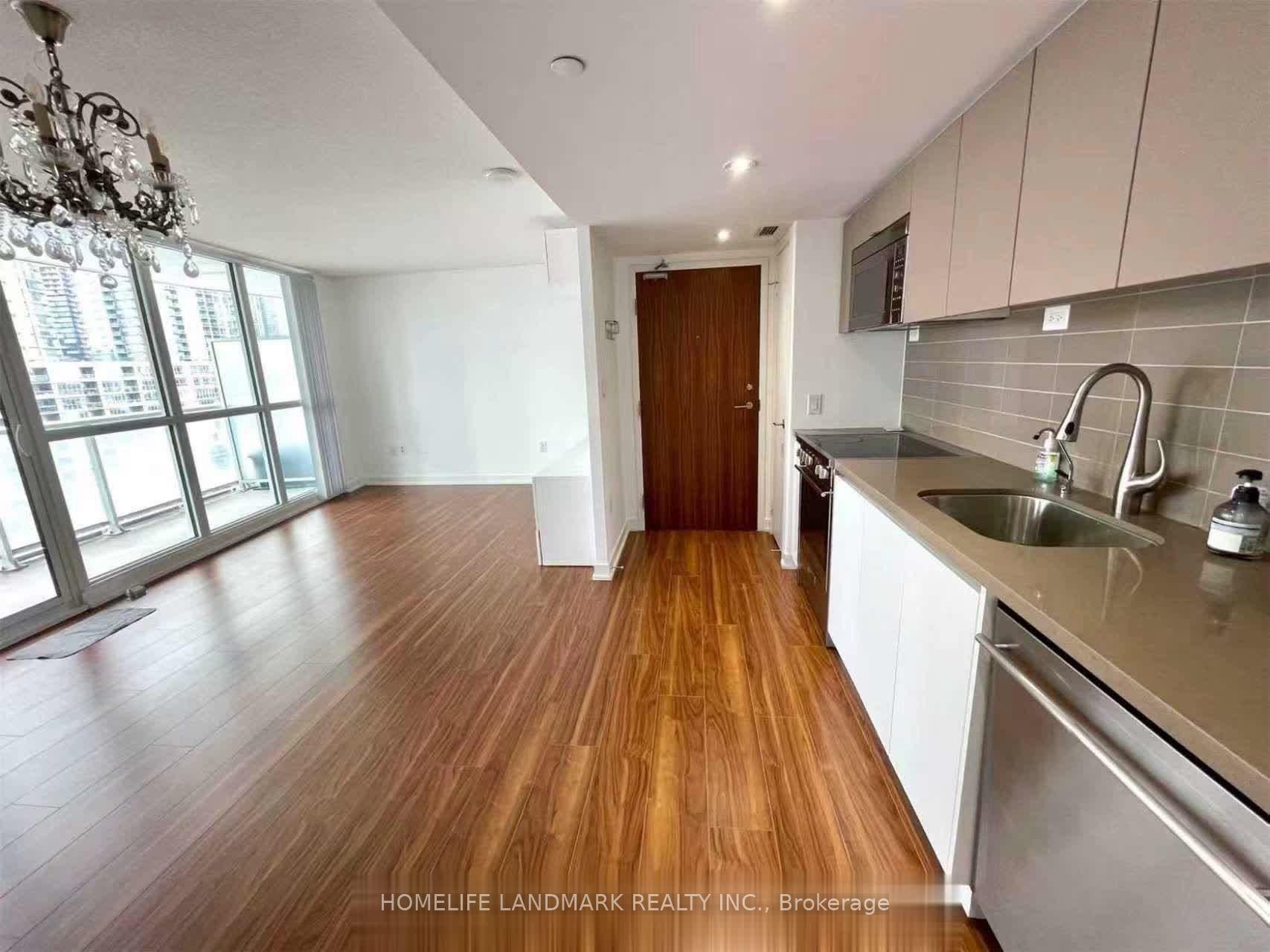 Photo 5 of Unit 1115, 75 Queens Wharf Road, Toronto, Waterfront Communities — HOMEH