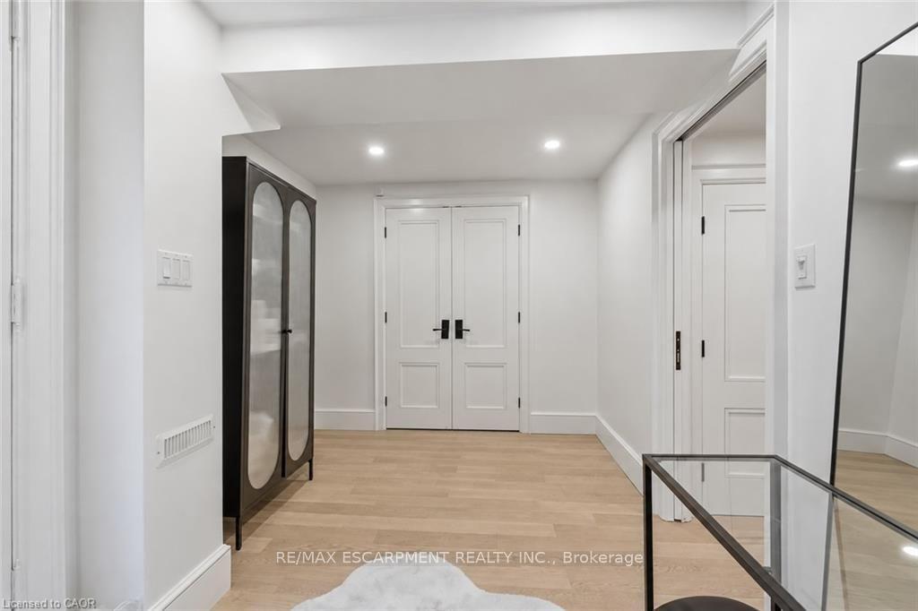 Photo 24 of 305 Randall Street, Oakville, Old Oakville — HOMEH