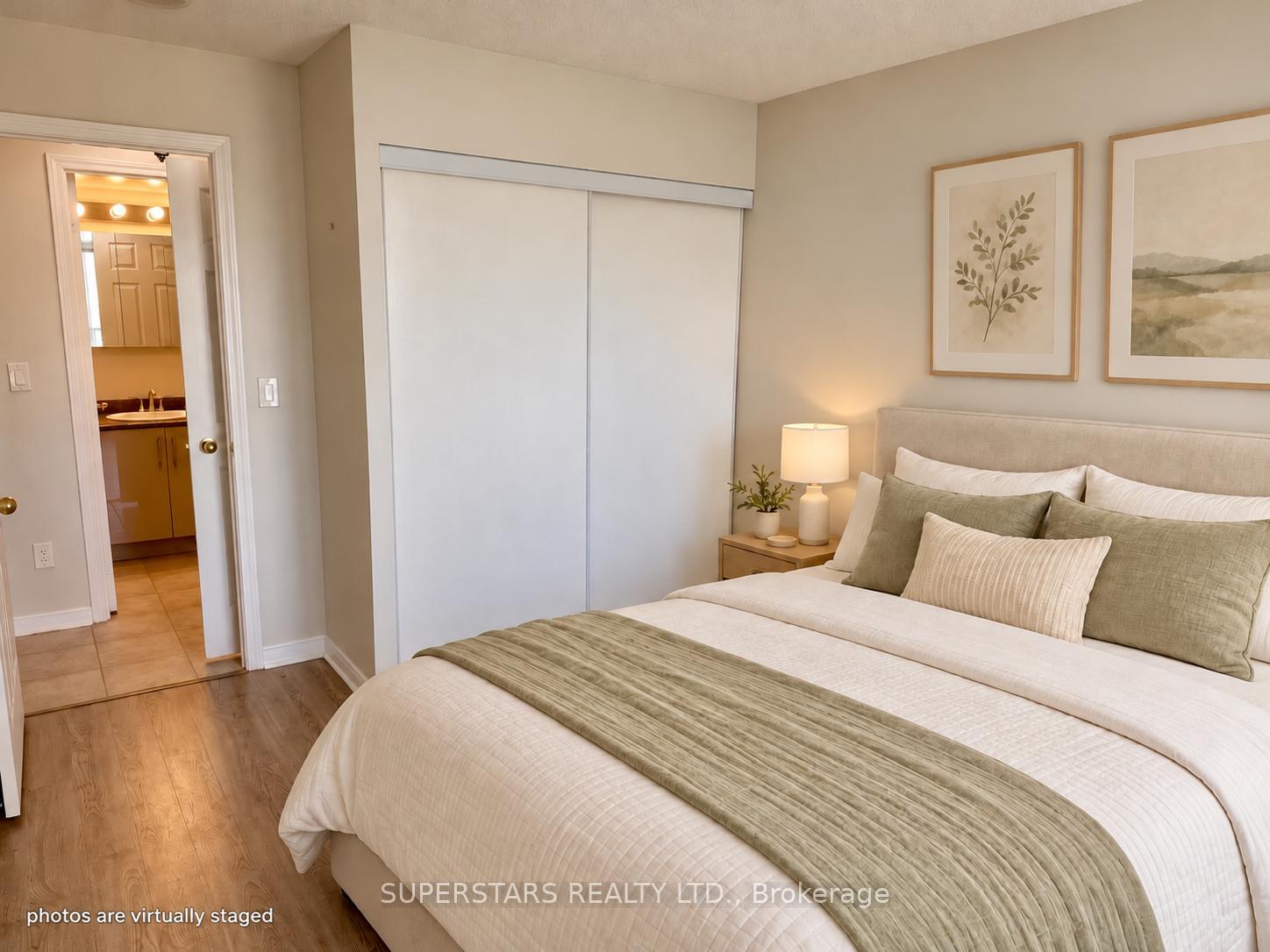 Photo 4 of Unit PH02, 23 Oneida Crescent, Richmond Hill, Langstaff — HOMEH
