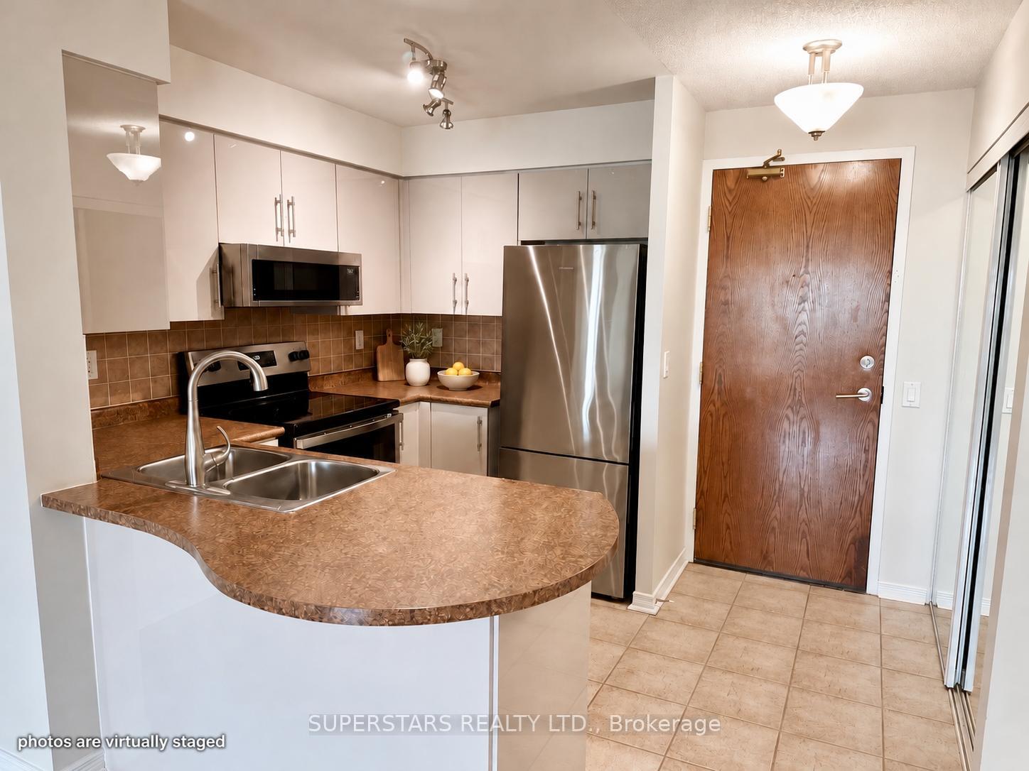 Photo 7 of Unit PH02, 23 Oneida Crescent, Richmond Hill, Langstaff — HOMEH