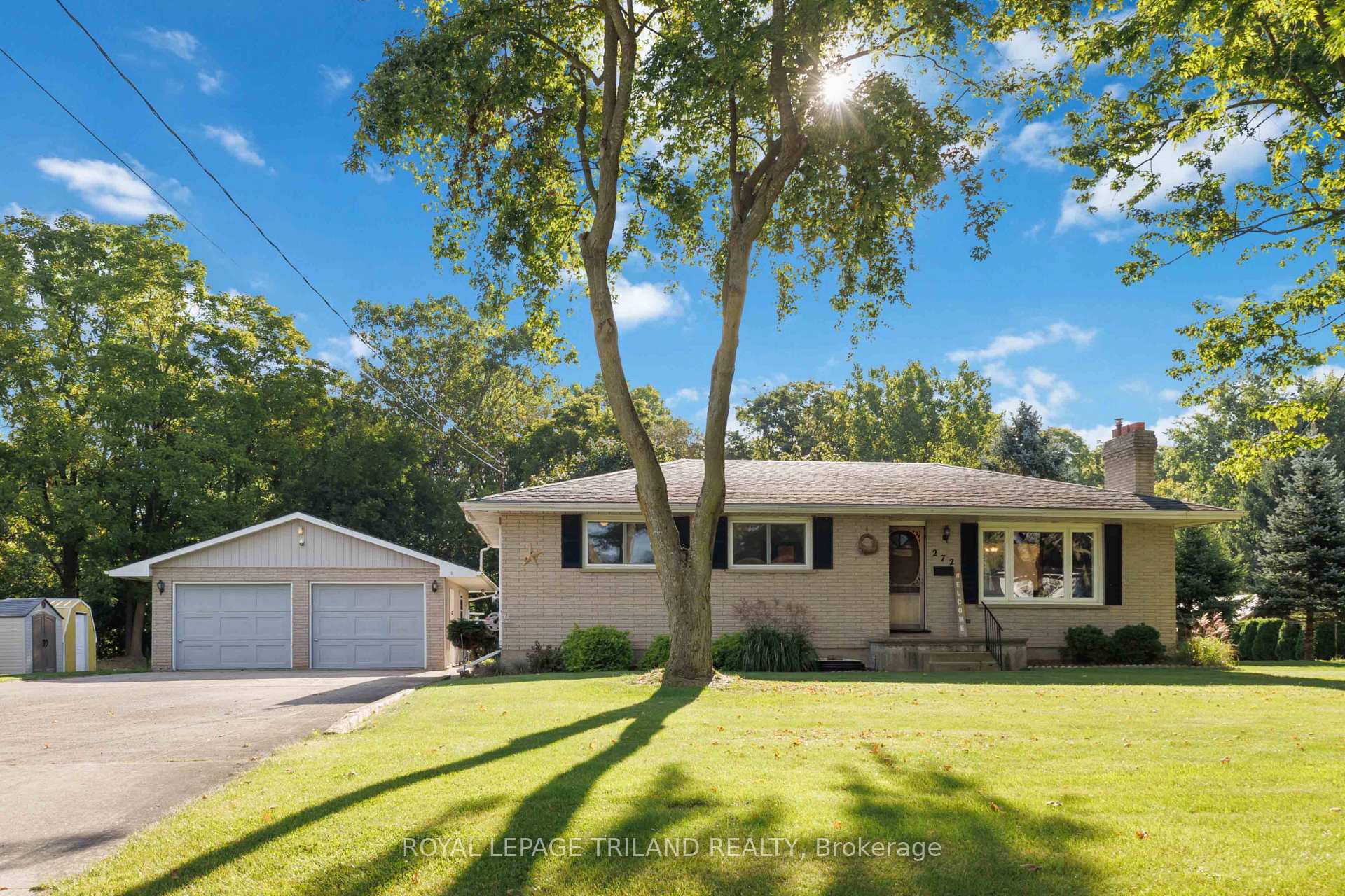 Photo 6 of 272 Richmond Street, North Middlesex, Parkhill — HOMEH