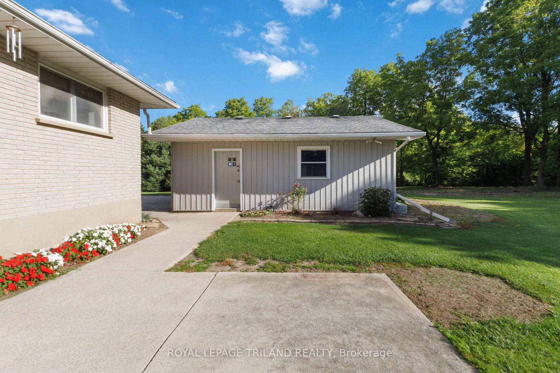 Photo 90 of 272 Richmond Street, North Middlesex, Parkhill — HOMEH