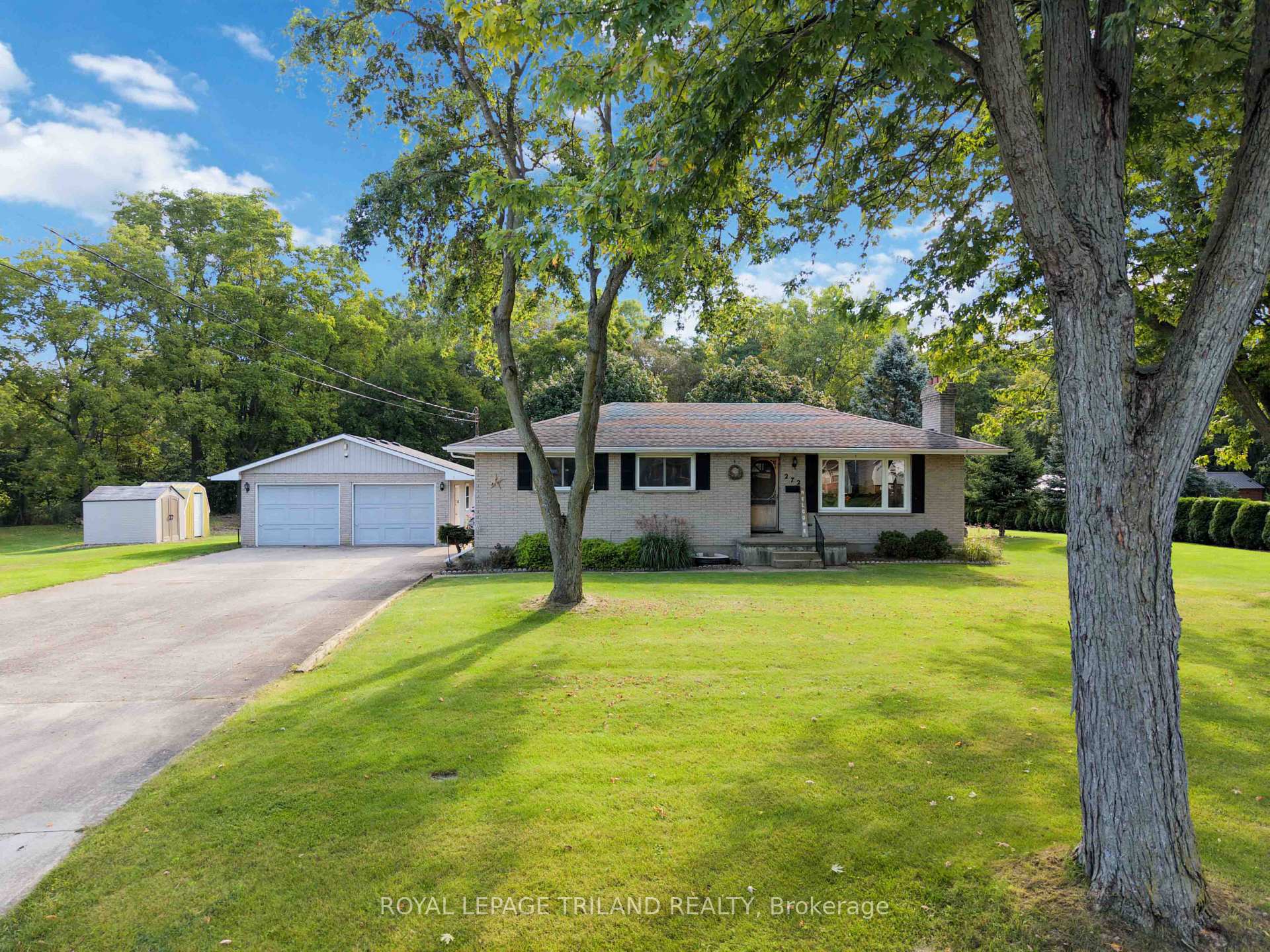 Photo 92 of 272 Richmond Street, North Middlesex, Parkhill — HOMEH