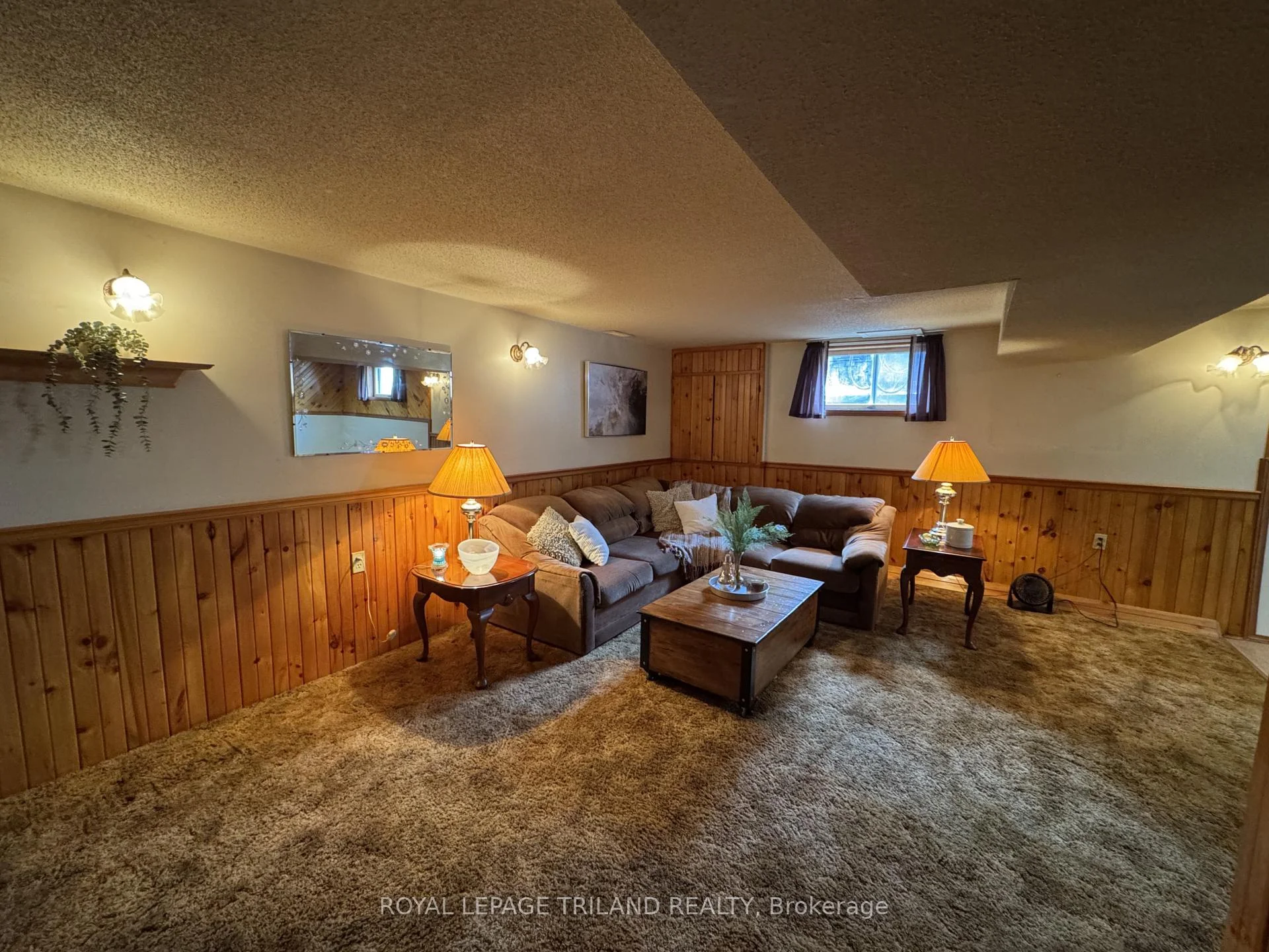 Photo 46 of 272 Richmond Street, North Middlesex, Parkhill — HOMEH