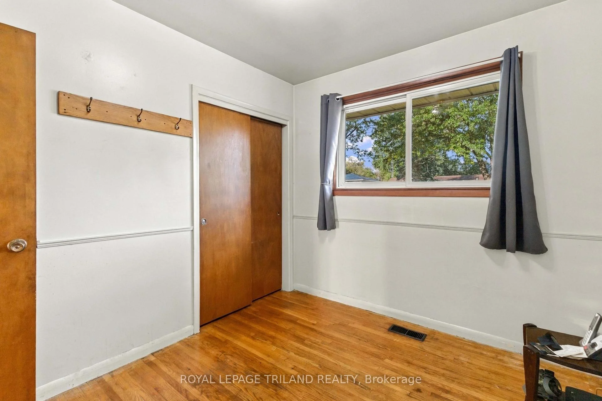 Photo 48 of 272 Richmond Street, North Middlesex, Parkhill — HOMEH