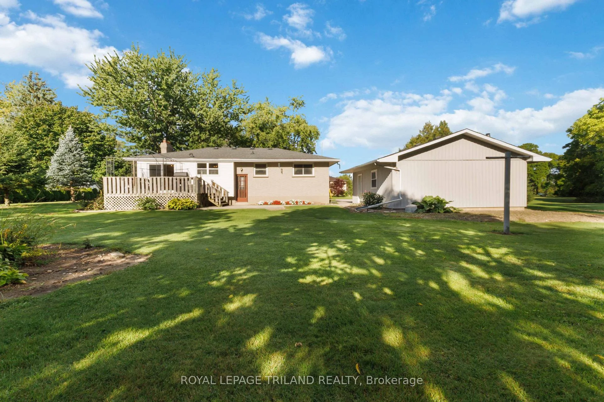 Photo 89 of 272 Richmond Street, North Middlesex, Parkhill — HOMEH