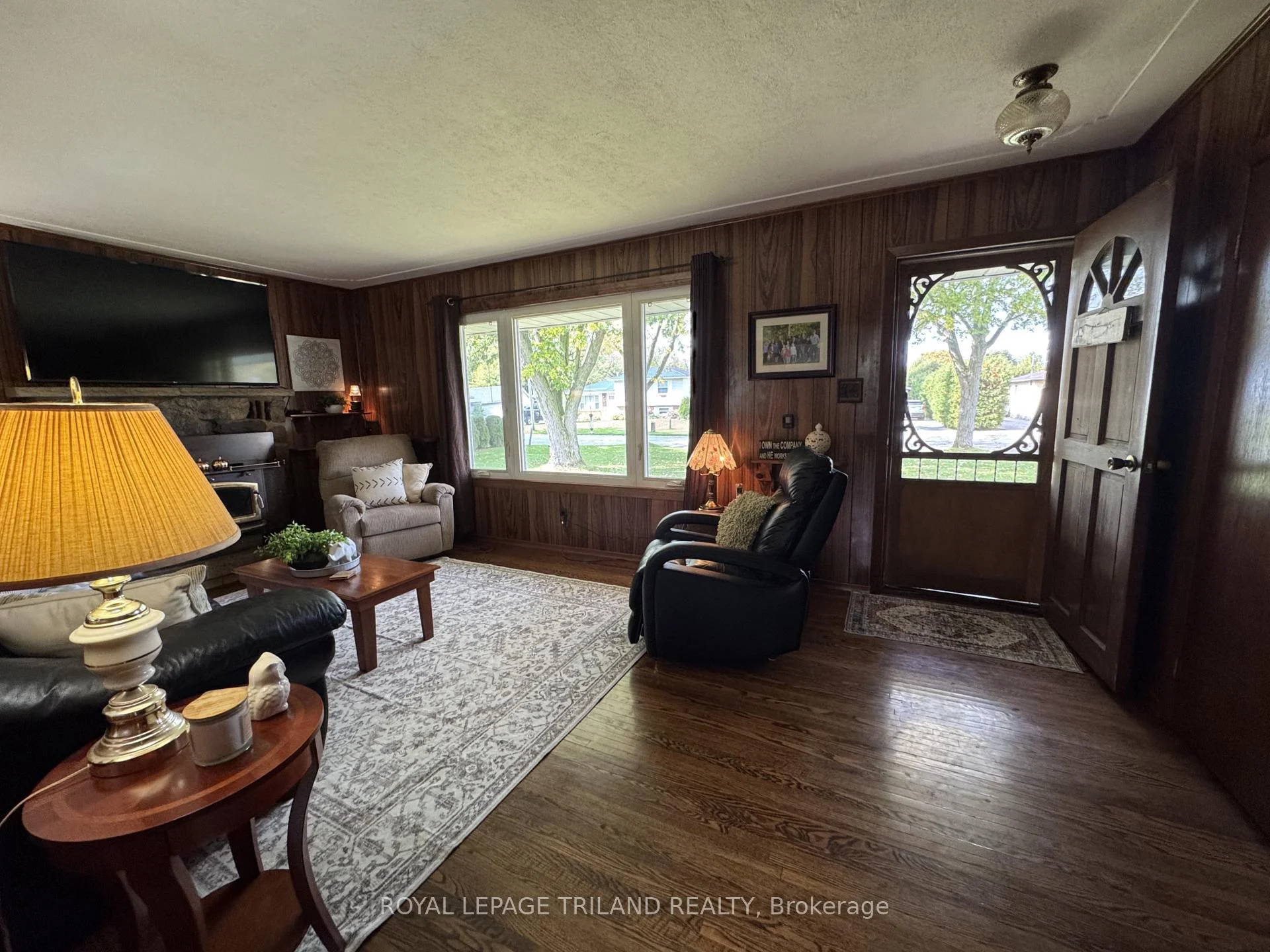 Photo 94 of 272 Richmond Street, North Middlesex, Parkhill — HOMEH