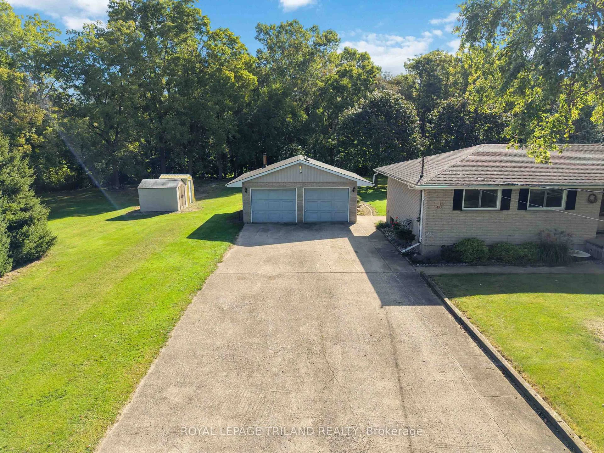 Photo 97 of 272 Richmond Street, North Middlesex, Parkhill — HOMEH