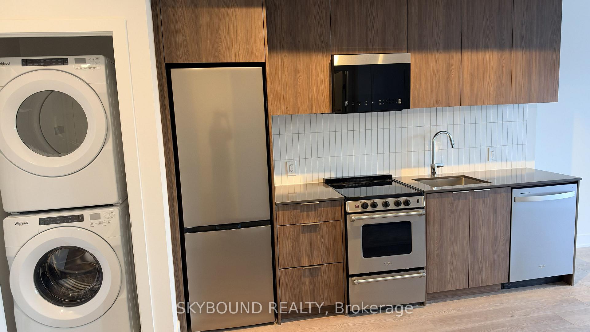 Photo 9 of Unit 711, 3008 William Cutmore Boulevard, Oakville, Joshua Meadows — HOMEH