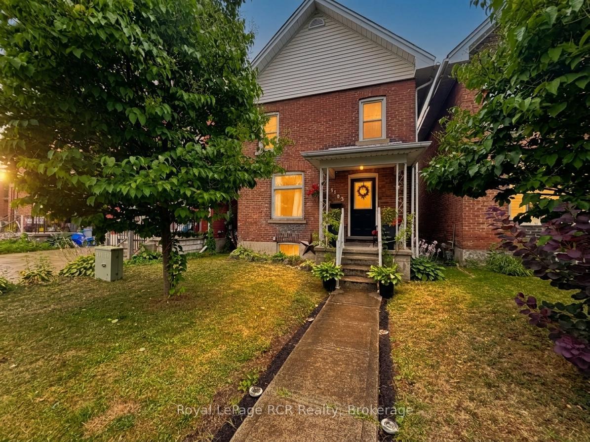 Photo of 1192 2nd Avenue W