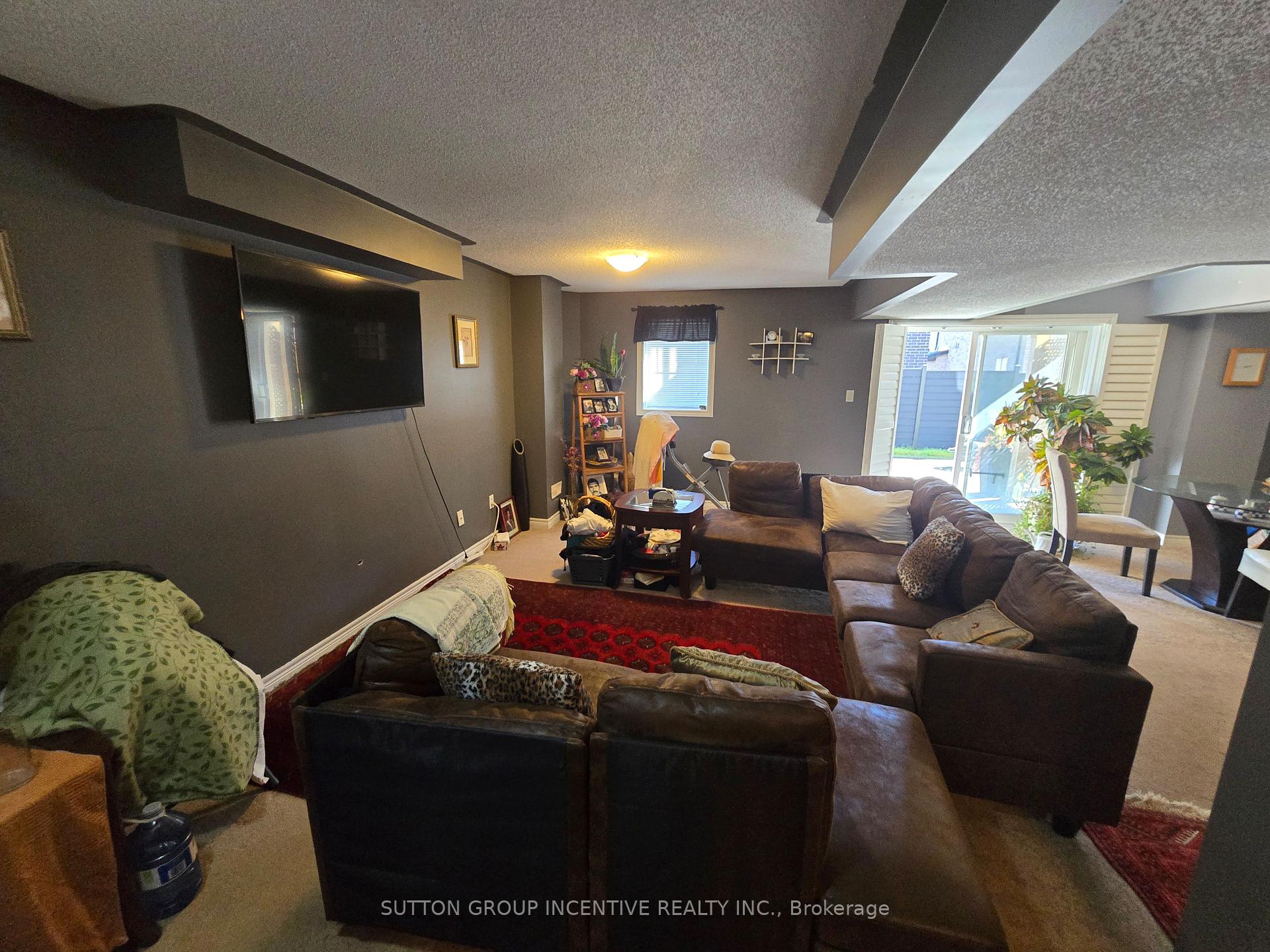 Photo 13 of 1415 Lormel Gate Avenue, Innisfil, Lefroy — HOMEH