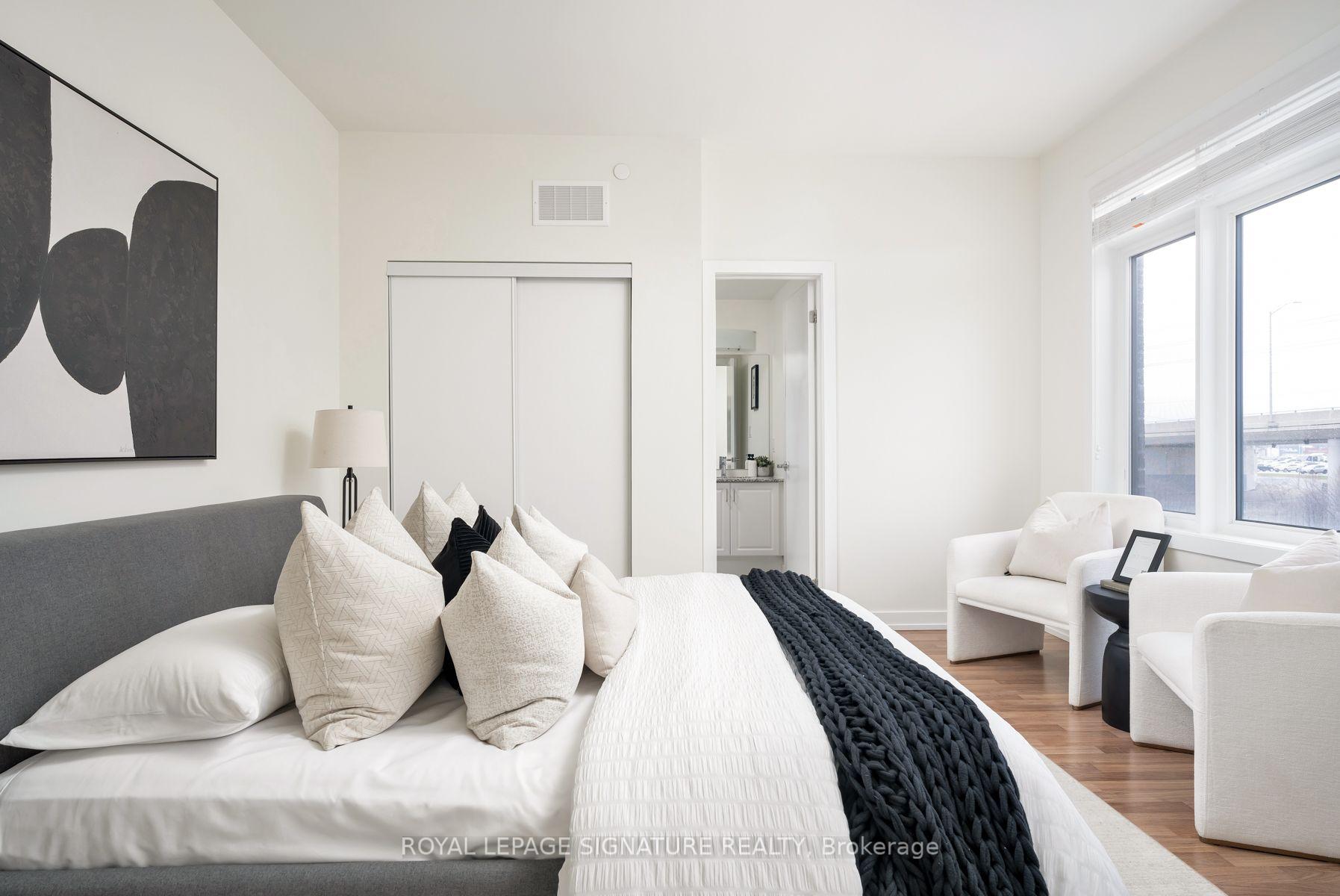 Photo 10 of Unit 51, 370 A Red Maple Road, Richmond Hill, Langstaff — HOMEH