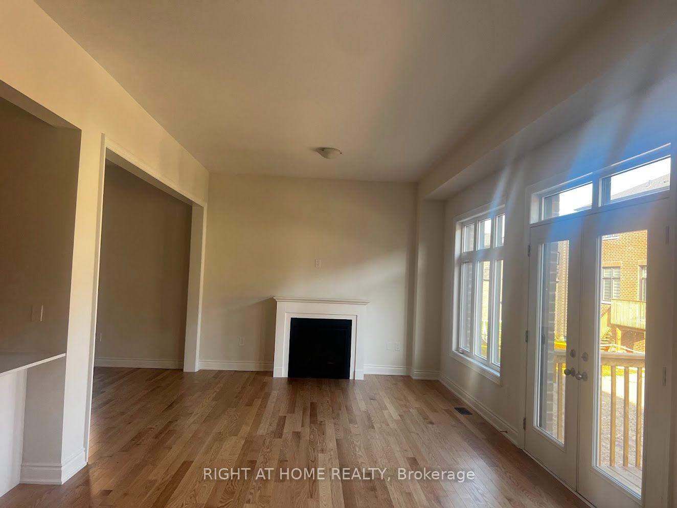 Photo 4 of 1368 Peony Path E, Oakville, Joshua Meadows — HOMEH
