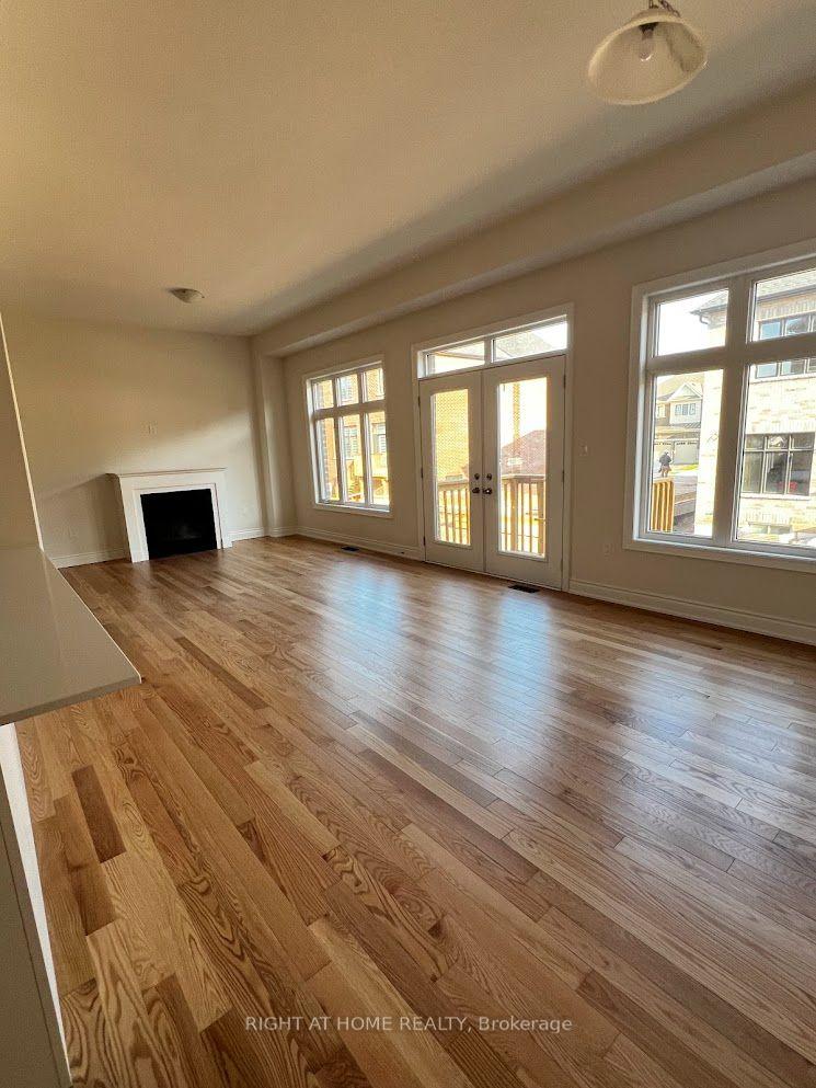 Photo 5 of 1368 Peony Path E, Oakville, Joshua Meadows — HOMEH