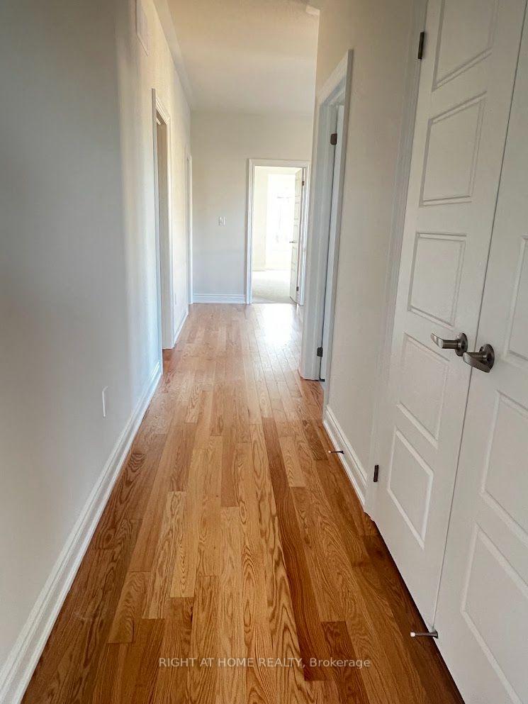 Photo 9 of 1368 Peony Path E, Oakville, Joshua Meadows — HOMEH
