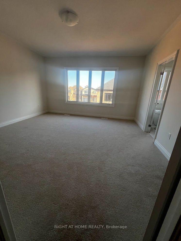 Photo 10 of 1368 Peony Path E, Oakville, Joshua Meadows — HOMEH