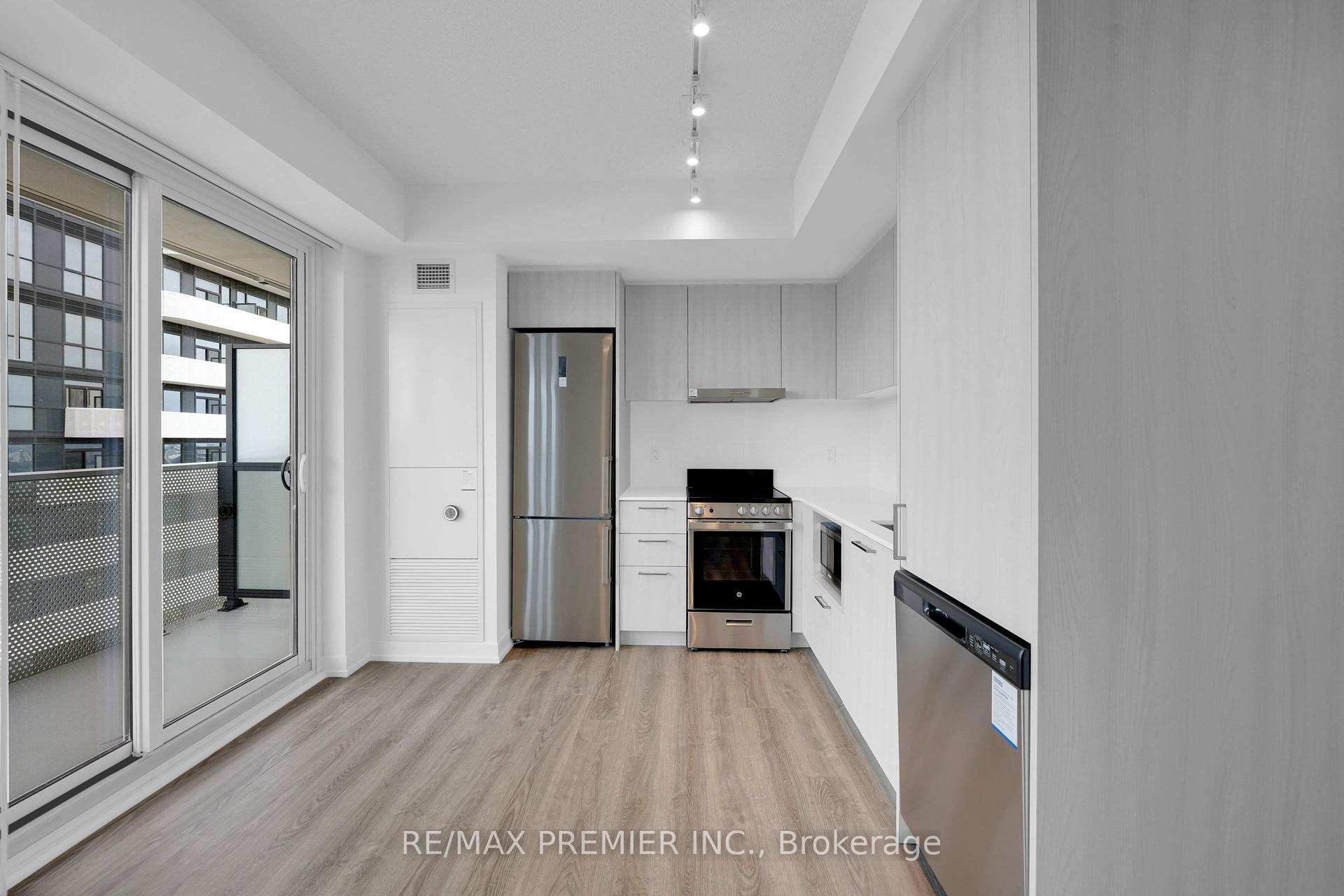 Photo 10 of Unit 3712, 195 Commerce Street, Vaughan, Vaughan Corporate Centre — HOMEH