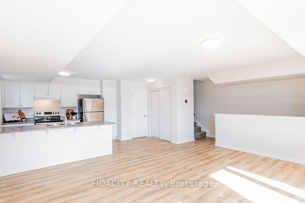Photo 7 of 277 Zenith Private, Ottawa, Barrhaven - Half Moon Bay — HOMEH