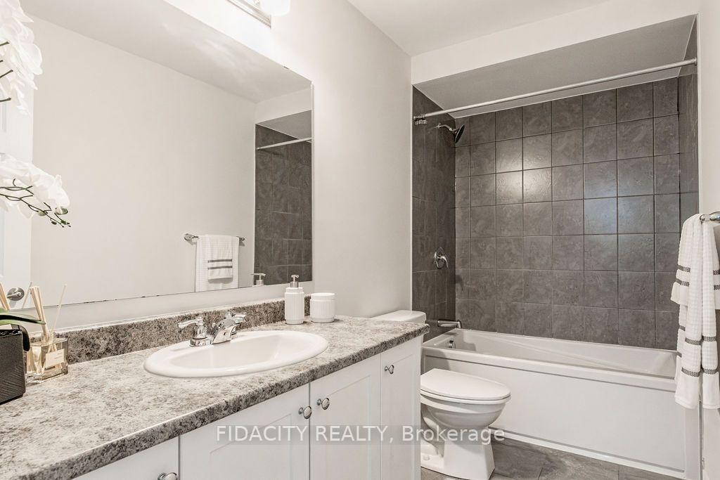 Photo 19 of 277 Zenith Private, Ottawa, Barrhaven - Half Moon Bay — HOMEH