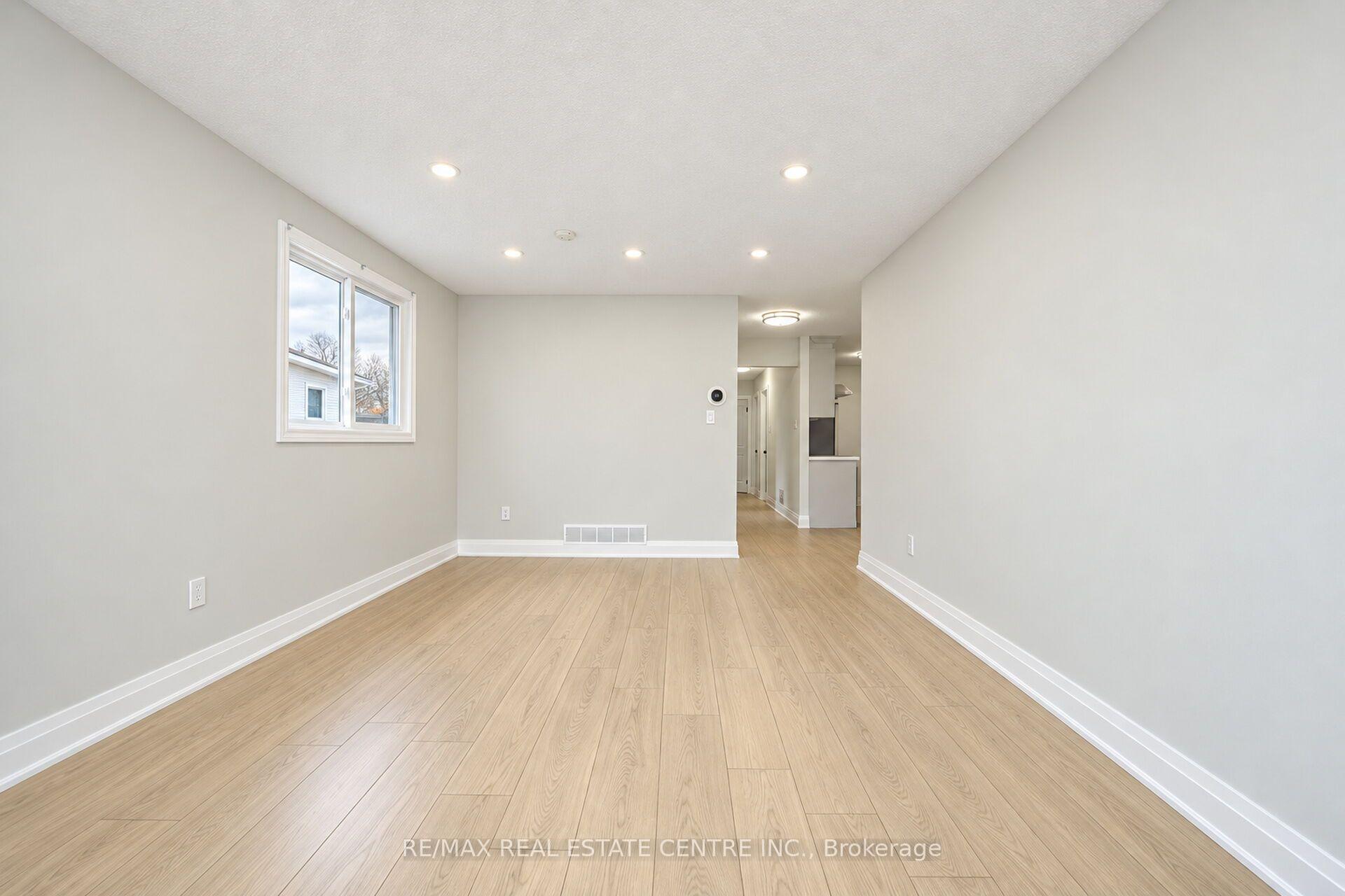 Photo 20 of 130 Martindale Crescent, Brampton, Brampton West — HOMEH