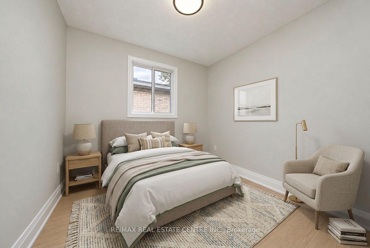 Photo 32 of 130 Martindale Crescent, Brampton, Brampton West — HOMEH