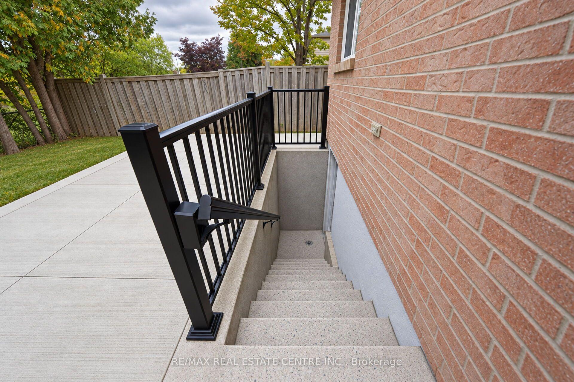 Photo 40 of 130 Martindale Crescent, Brampton, Brampton West — HOMEH