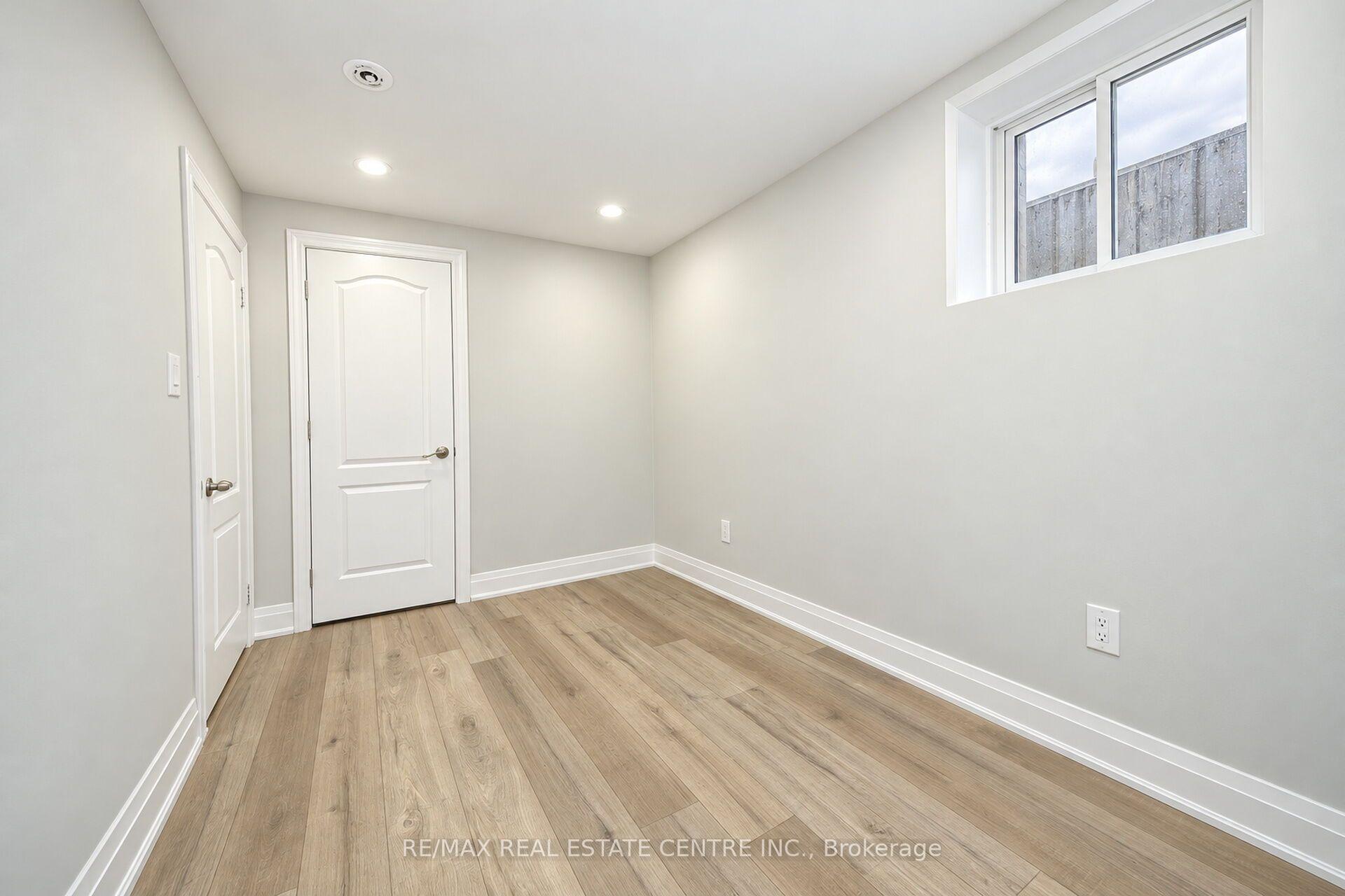 Photo 53 of 130 Martindale Crescent, Brampton, Brampton West — HOMEH