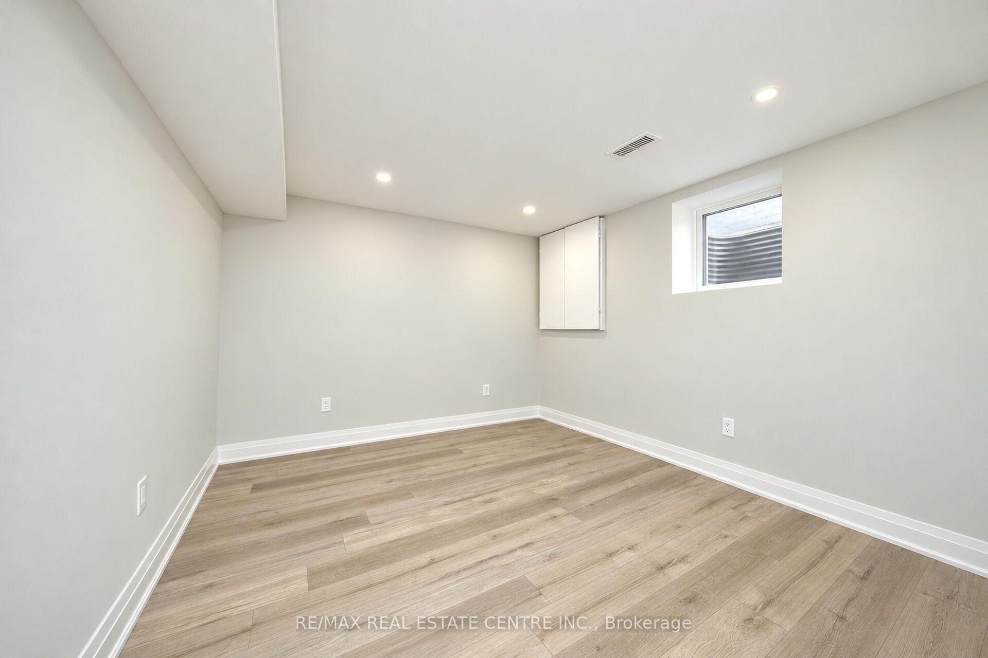 Photo 57 of 130 Martindale Crescent, Brampton, Brampton West — HOMEH
