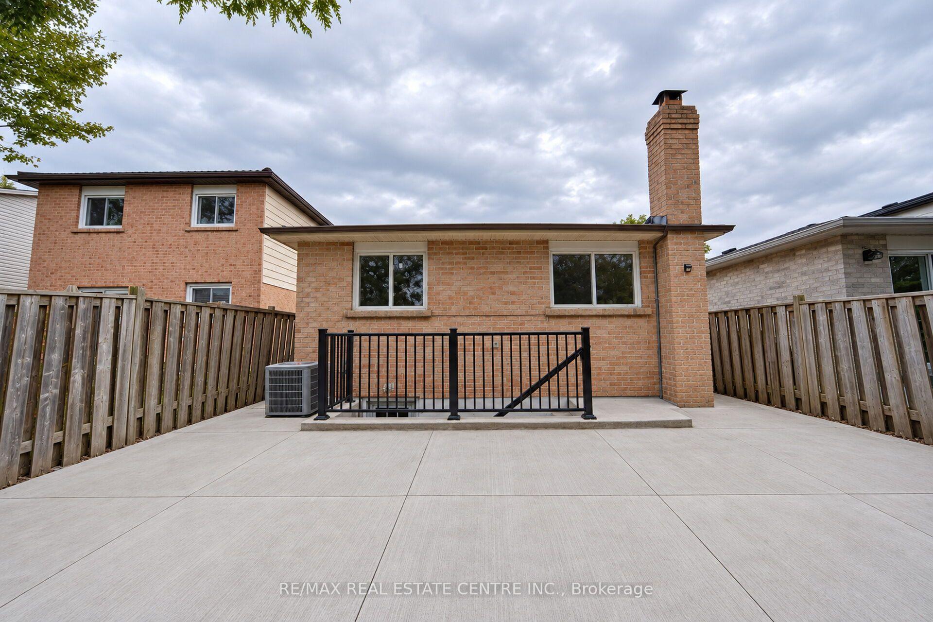 Photo 63 of 130 Martindale Crescent, Brampton, Brampton West — HOMEH