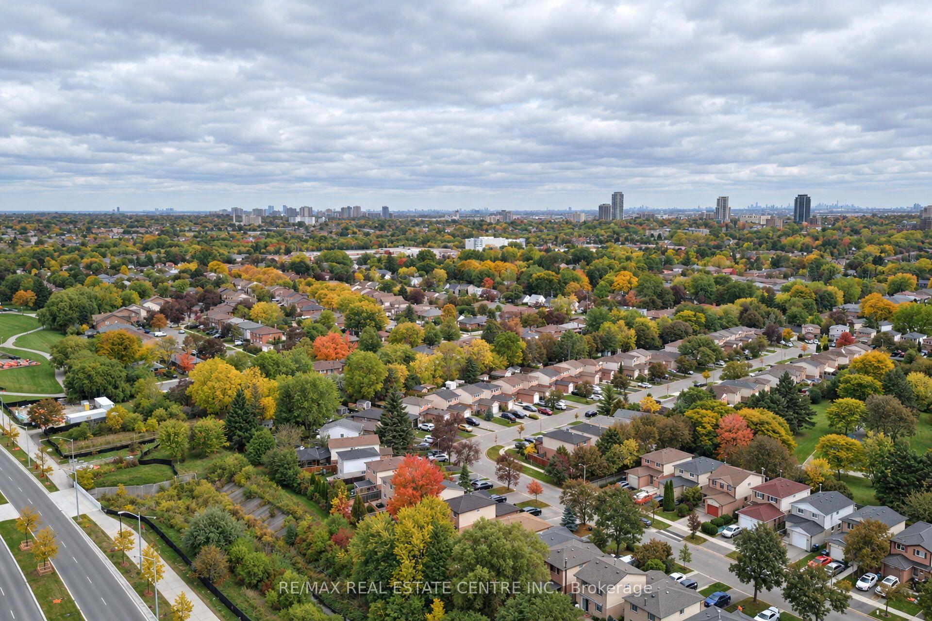 Photo 66 of 130 Martindale Crescent, Brampton, Brampton West — HOMEH