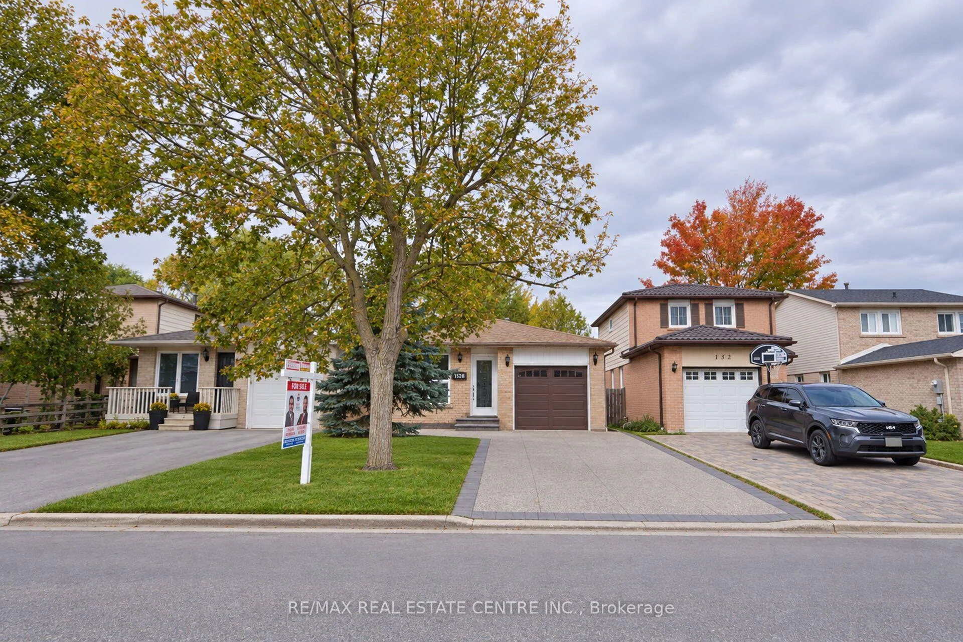 Photo 12 of 130 Martindale Crescent, Brampton, Brampton West — HOMEH
