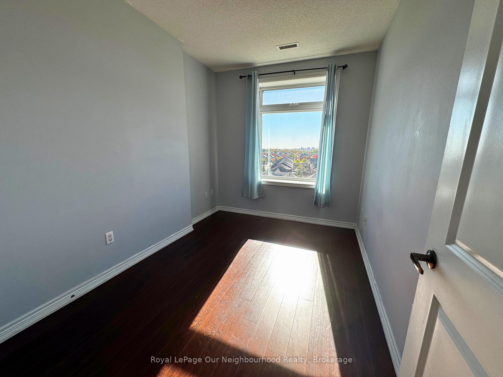 Photo 7 of Unit 814, 7325 Markham Road, Markham, Cedarwood — HOMEH