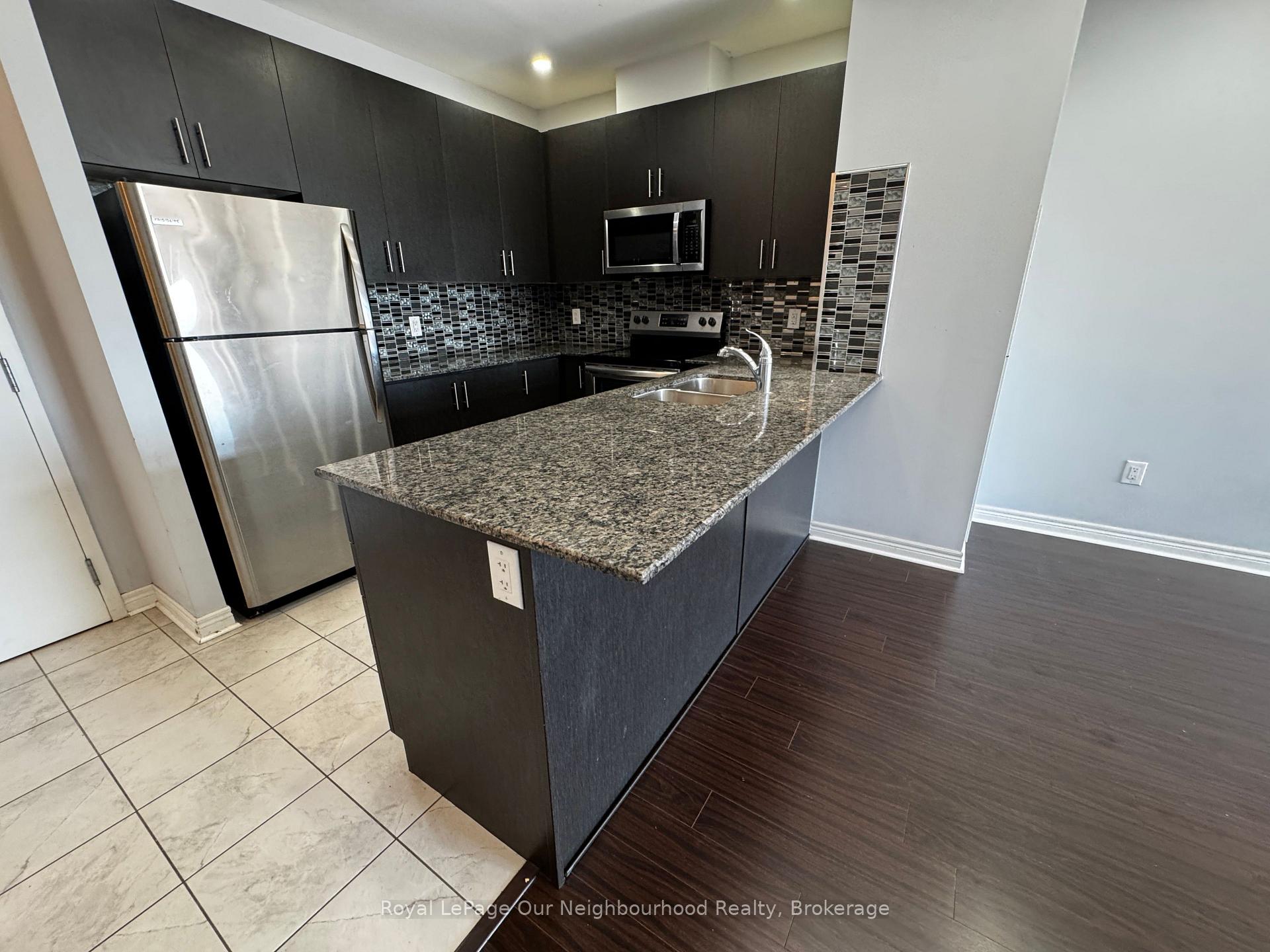 Photo 11 of Unit 814, 7325 Markham Road, Markham, Cedarwood — HOMEH