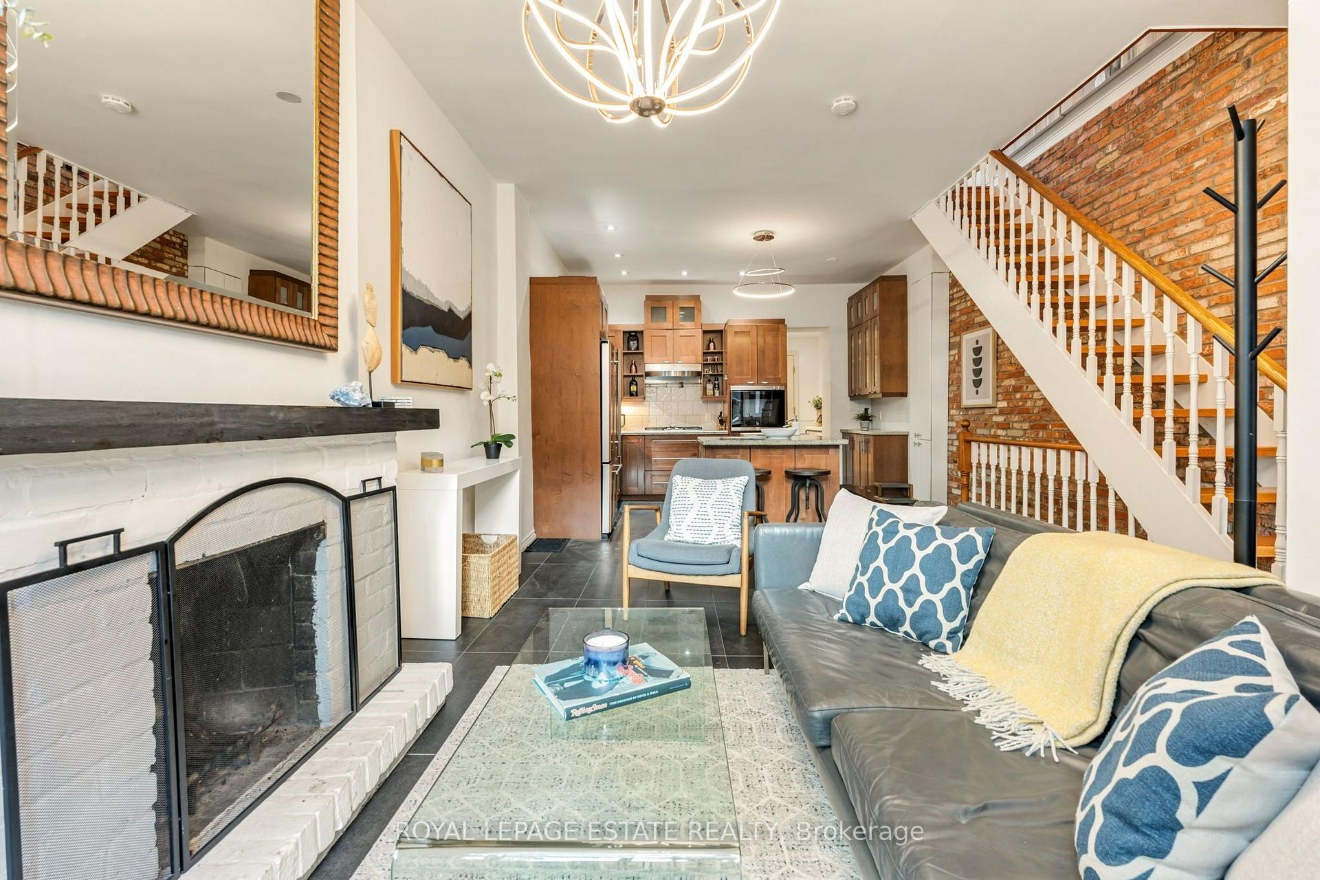 Photo 6 of 84 London Street, Toronto, The Annex — HOMEH