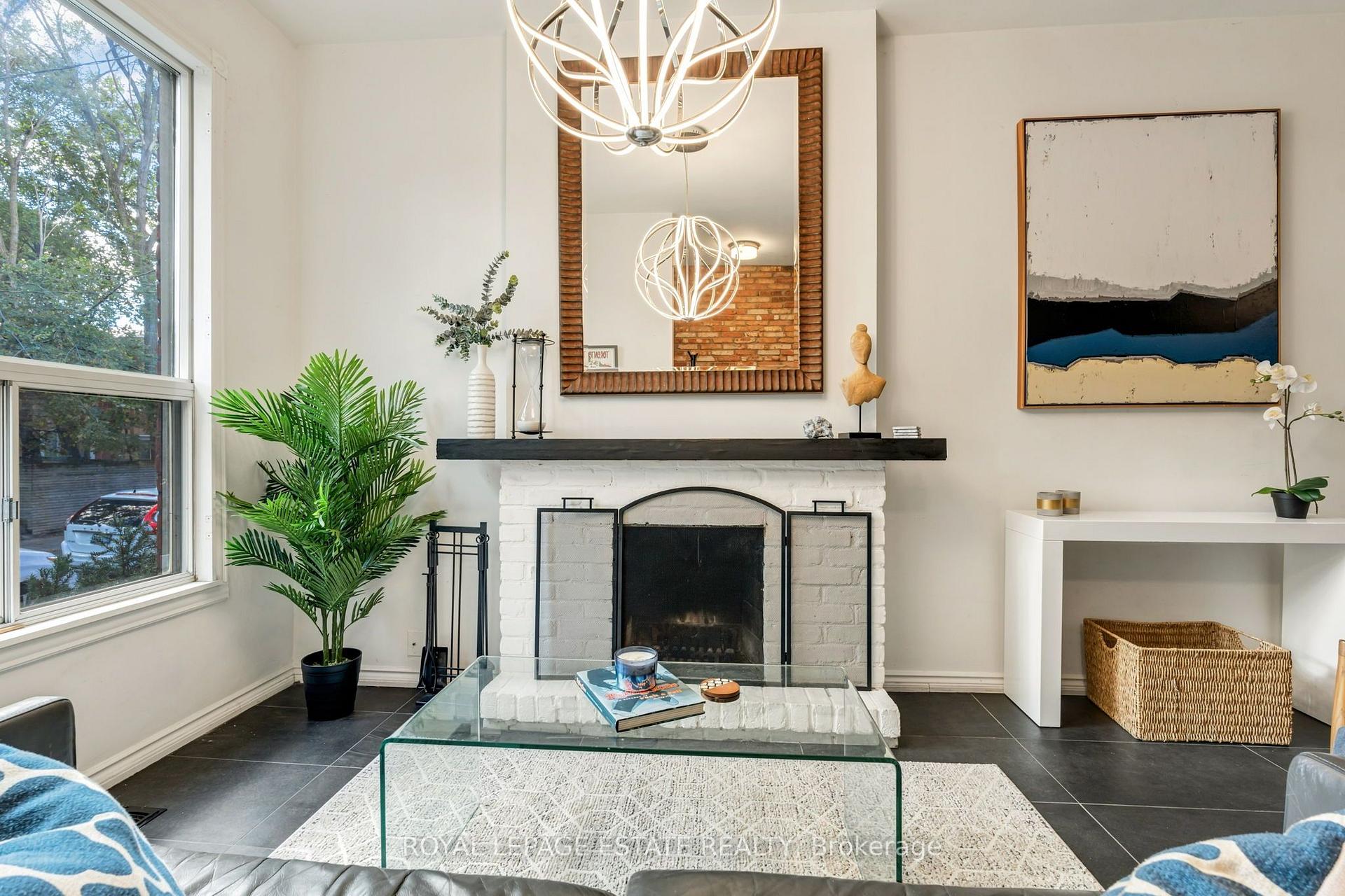 Photo 10 of 84 London Street, Toronto, The Annex — HOMEH