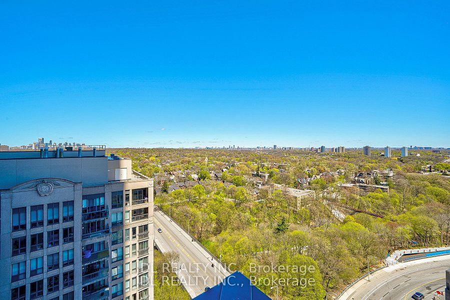 Photo 5 of Unit 1608, 395 Bloor Street E, Toronto, North St. James Town — HOMEH