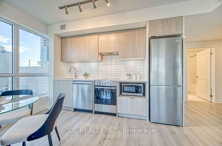 Photo 17 of Unit 1608, 395 Bloor Street E, Toronto, North St. James Town — HOMEH