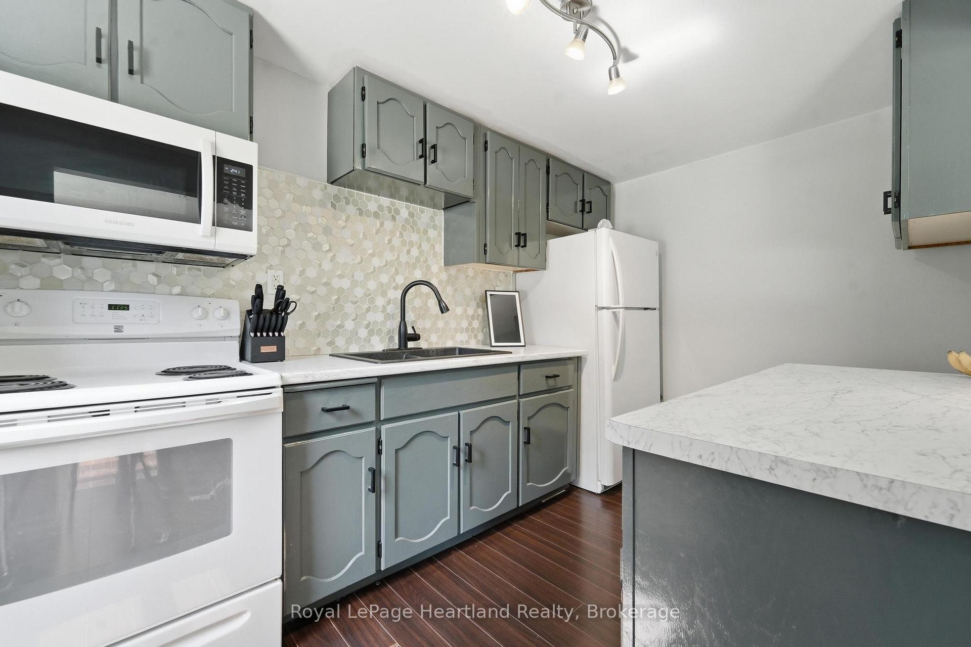 Photo 9 of 20 William Street S, Central Huron, Clinton — HOMEH