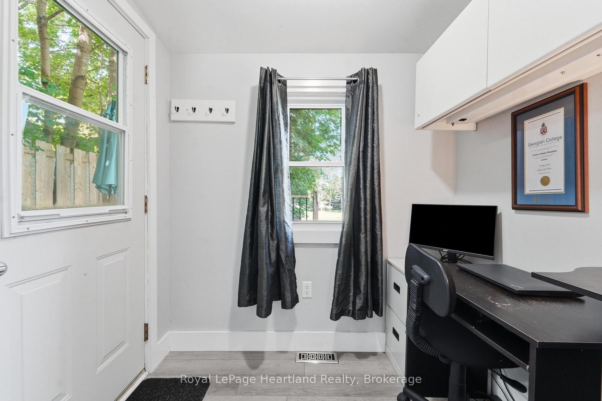 Photo 16 of 20 William Street S, Central Huron, Clinton — HOMEH
