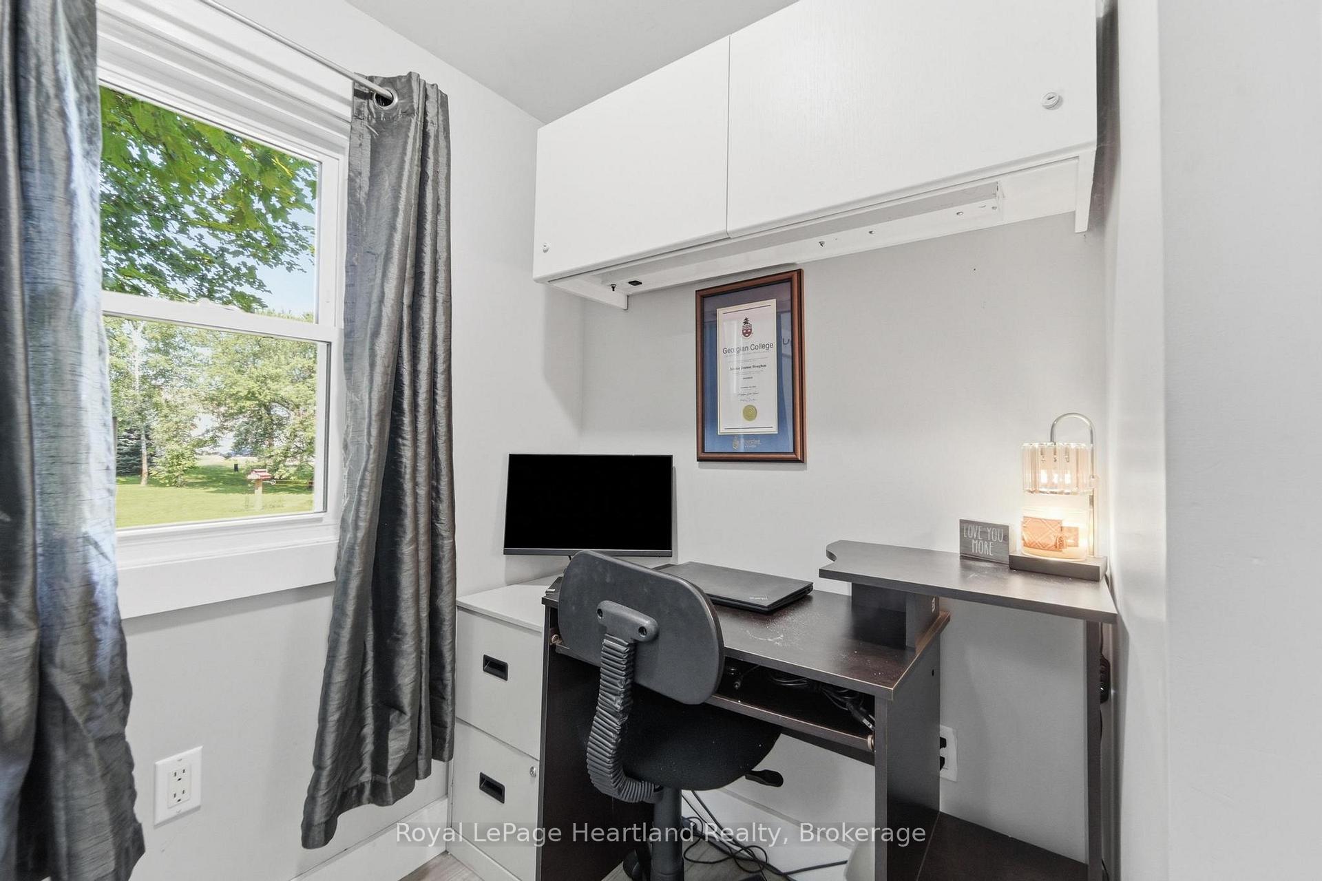 Photo 17 of 20 William Street S, Central Huron, Clinton — HOMEH