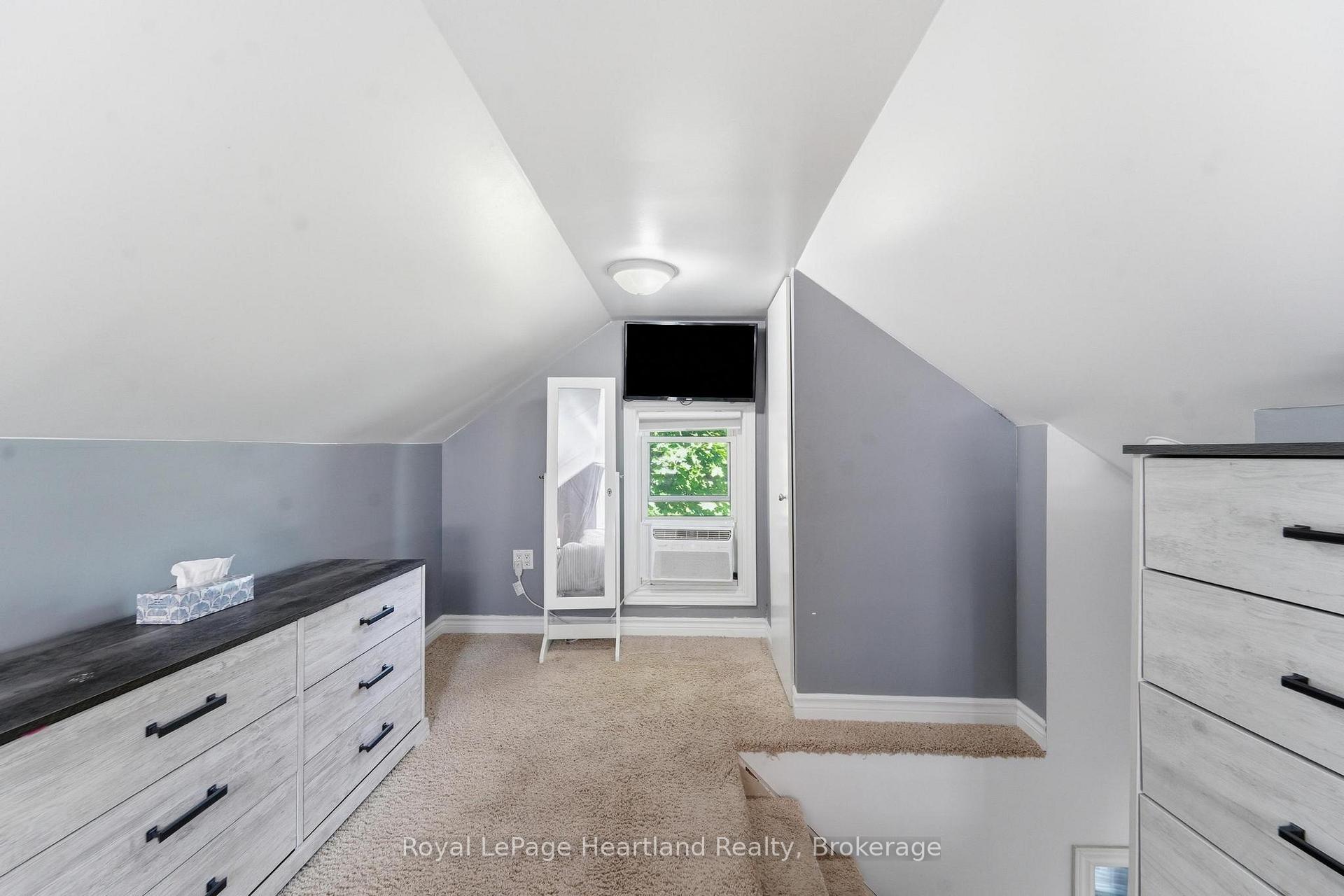 Photo 19 of 20 William Street S, Central Huron, Clinton — HOMEH