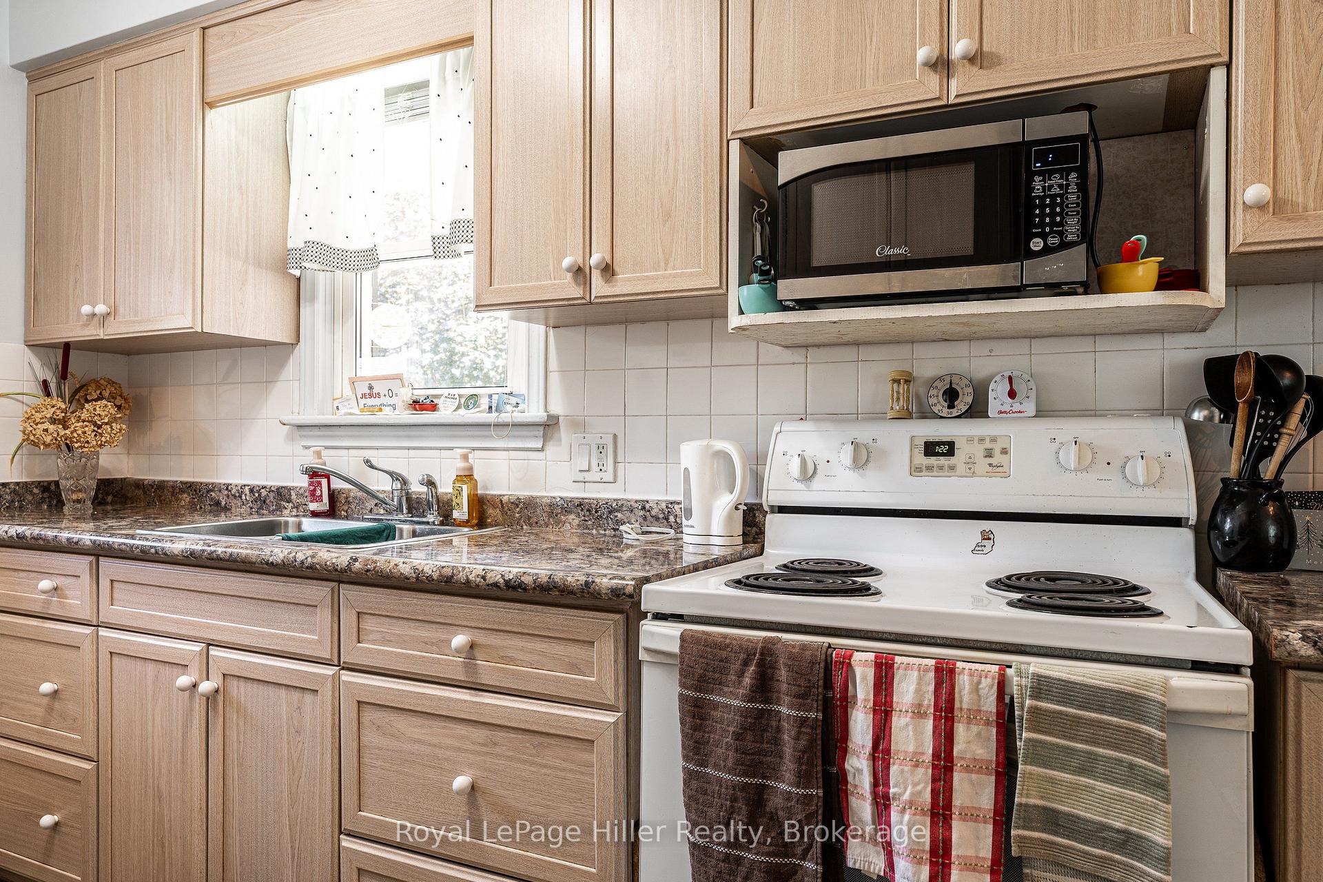 Photo 22 of 185 Strachan Street, Stratford — HOMEH