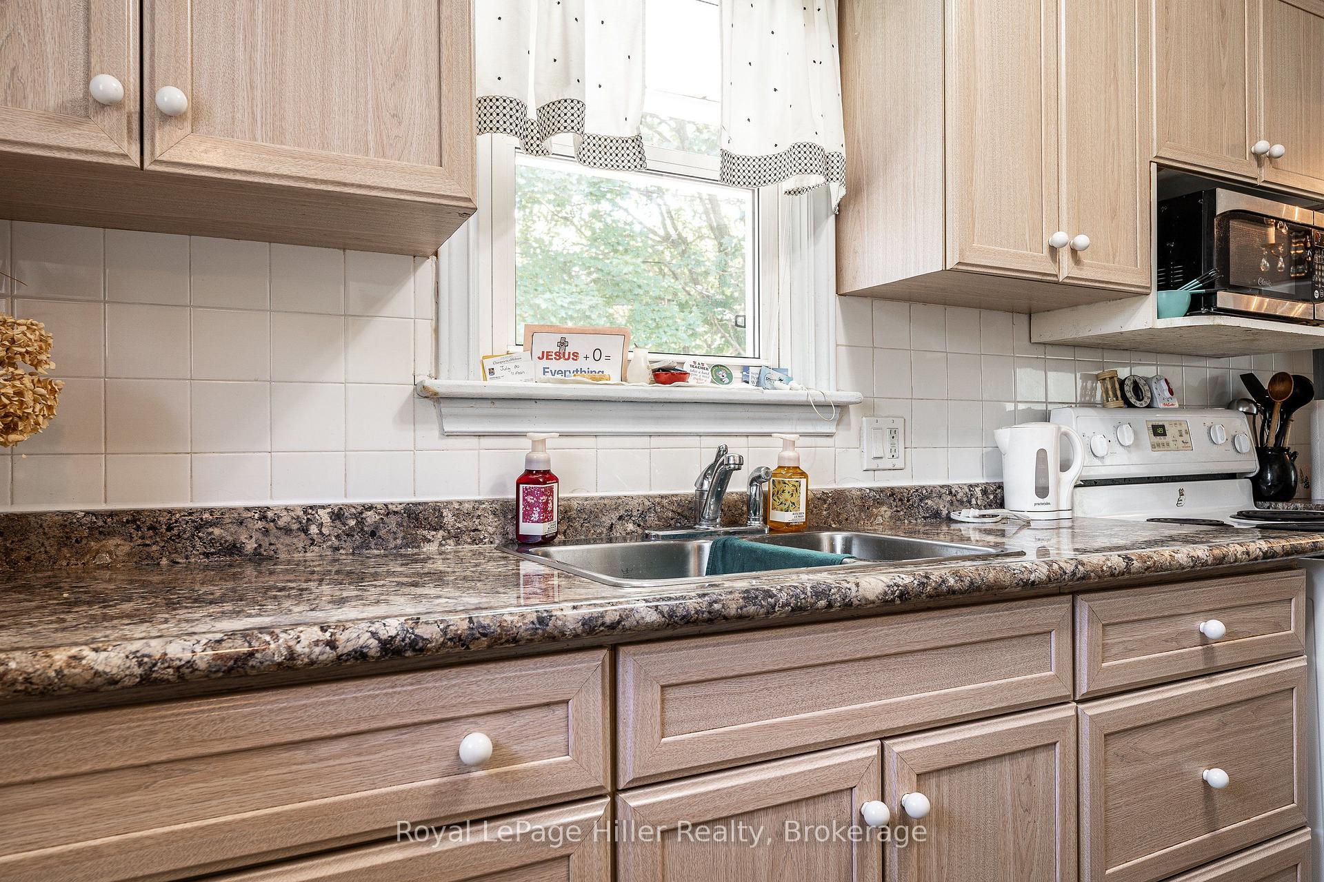 Photo 24 of 185 Strachan Street, Stratford — HOMEH