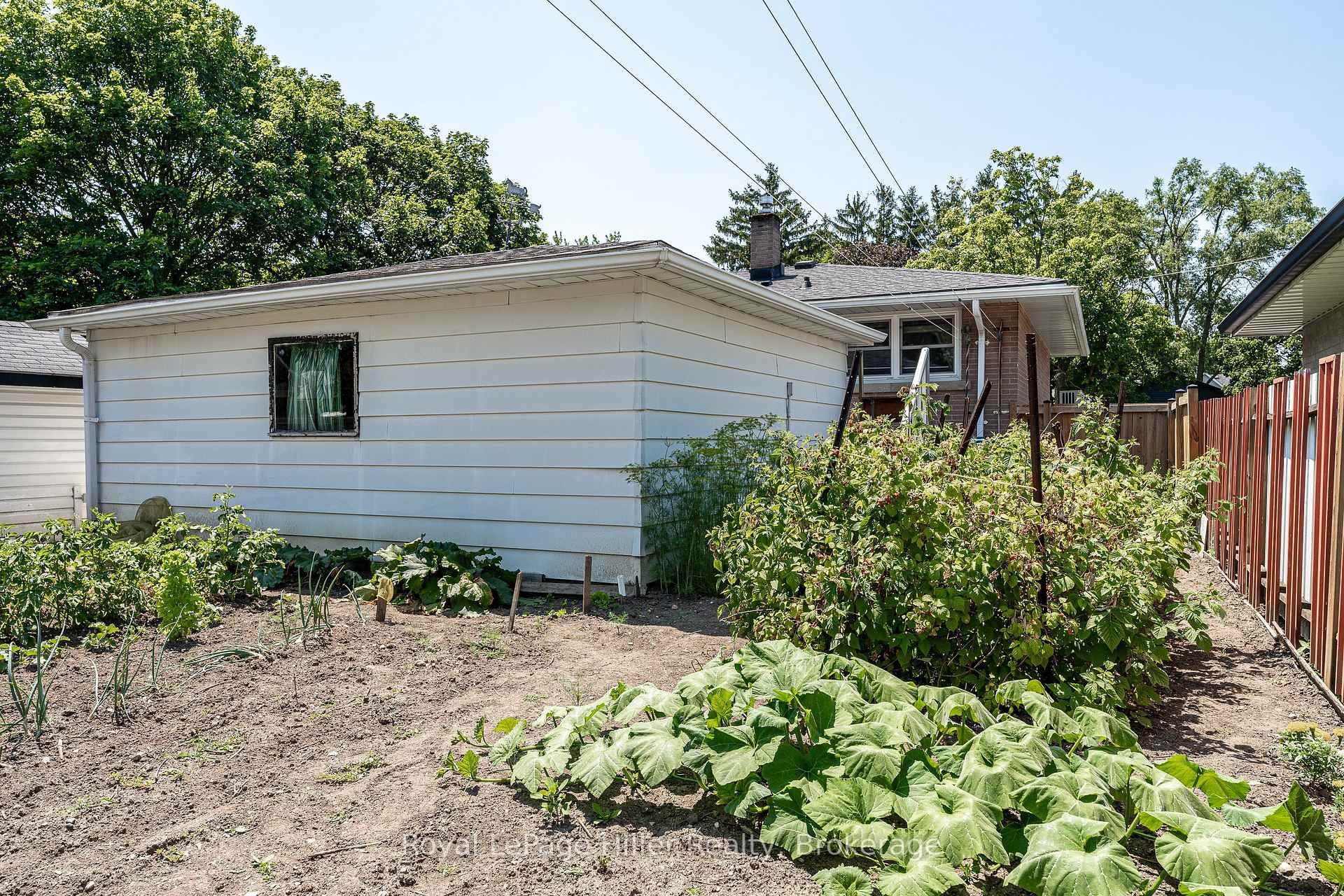 Photo 32 of 185 Strachan Street, Stratford — HOMEH
